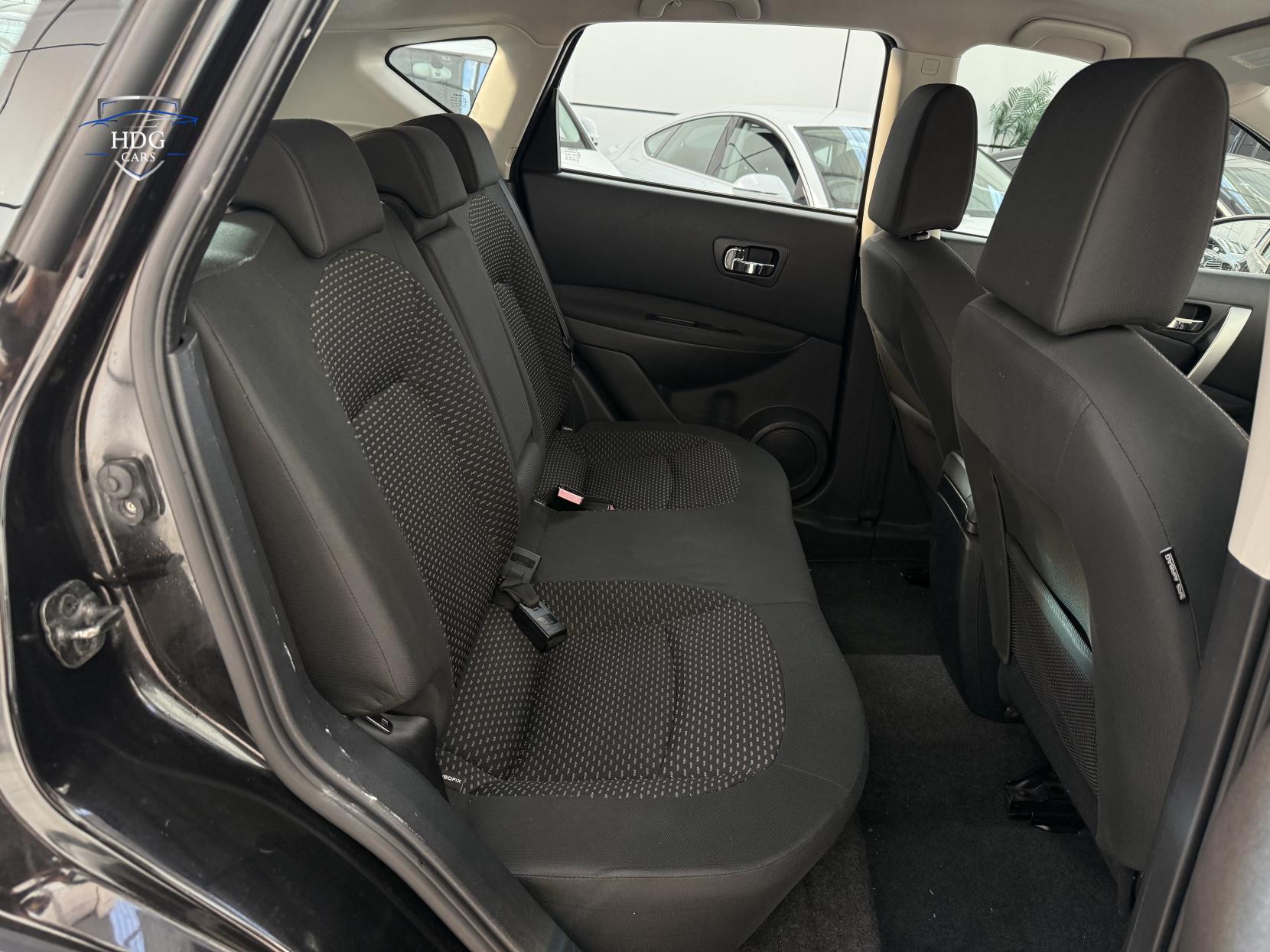 Nissan Qashqai 2.0 Acenta Hatchback 5dr Petrol CVT (192 g/km, 139 bhp)