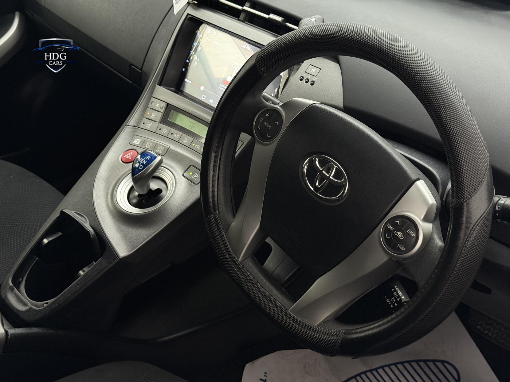 Toyota Prius 1.8 VVT-h T4 Hatchback 5dr Petrol Hybrid CVT Euro 6 (s/s) (136 ps)