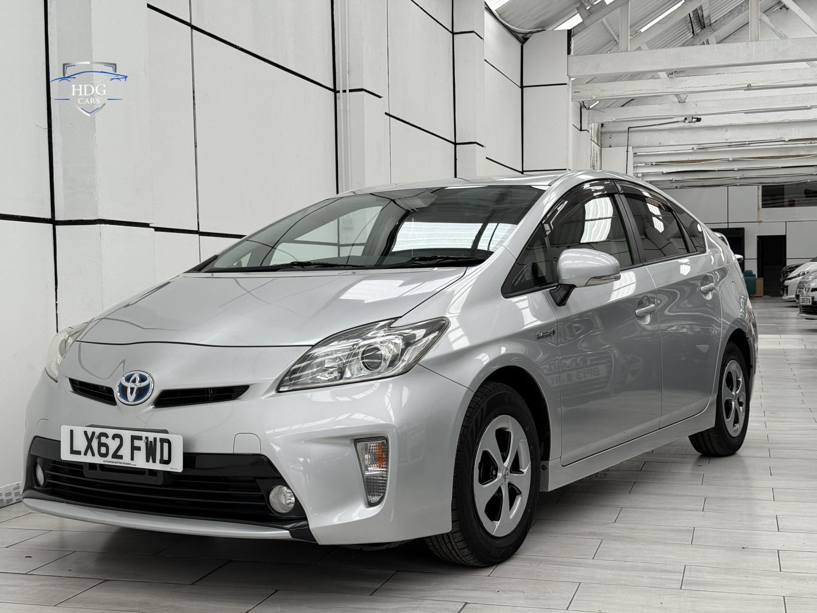 Toyota Prius 1.8 VVT-h T4 Hatchback 5dr Petrol Hybrid CVT Euro 6 (s/s) (136 ps)