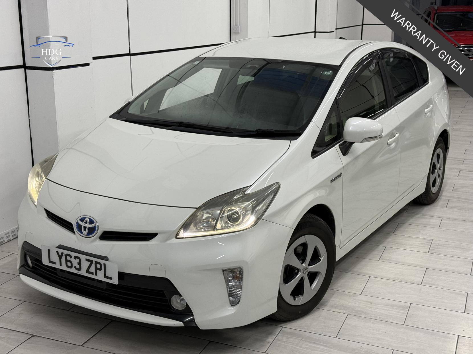 Toyota Prius 1.8 VVT-h T4 Hatchback 5dr Petrol Hybrid CVT Euro 5 (s/s) (136 ps)
