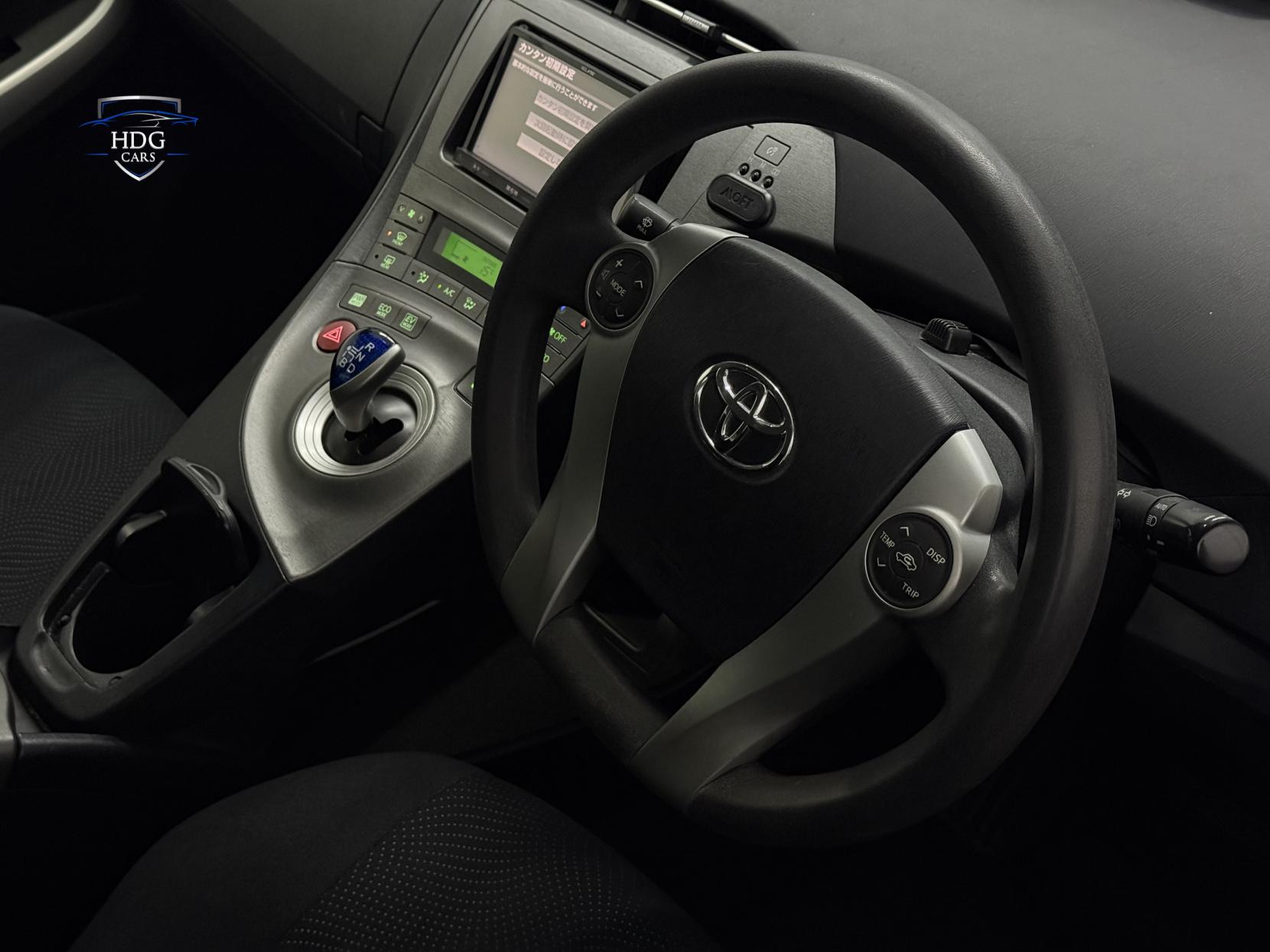 Toyota Prius 1.8 VVT-h T4 Hatchback 5dr Petrol Hybrid CVT Euro 5 (s/s) (136 ps)