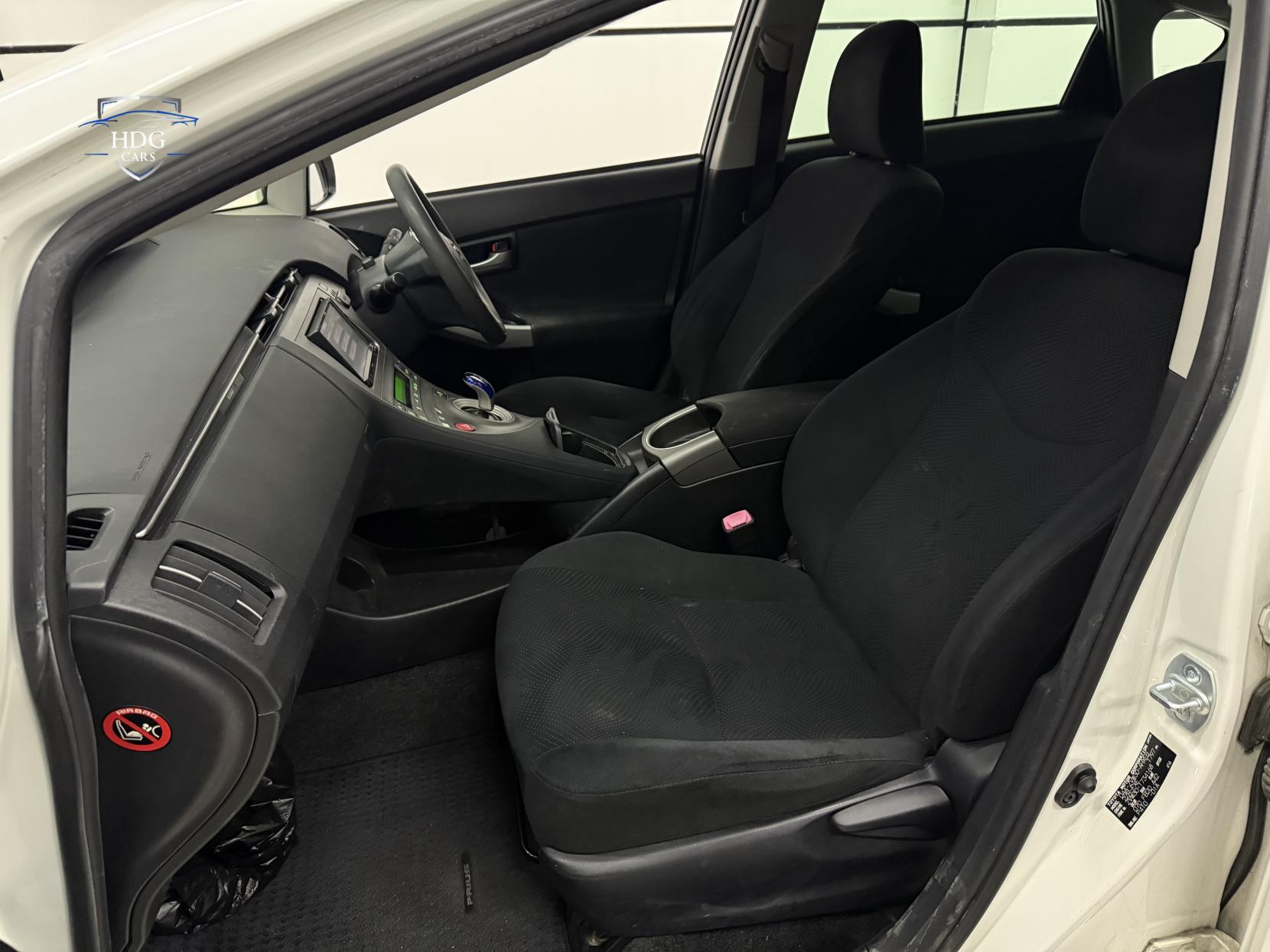 Toyota Prius 1.8 VVT-h T4 Hatchback 5dr Petrol Hybrid CVT Euro 5 (s/s) (136 ps)