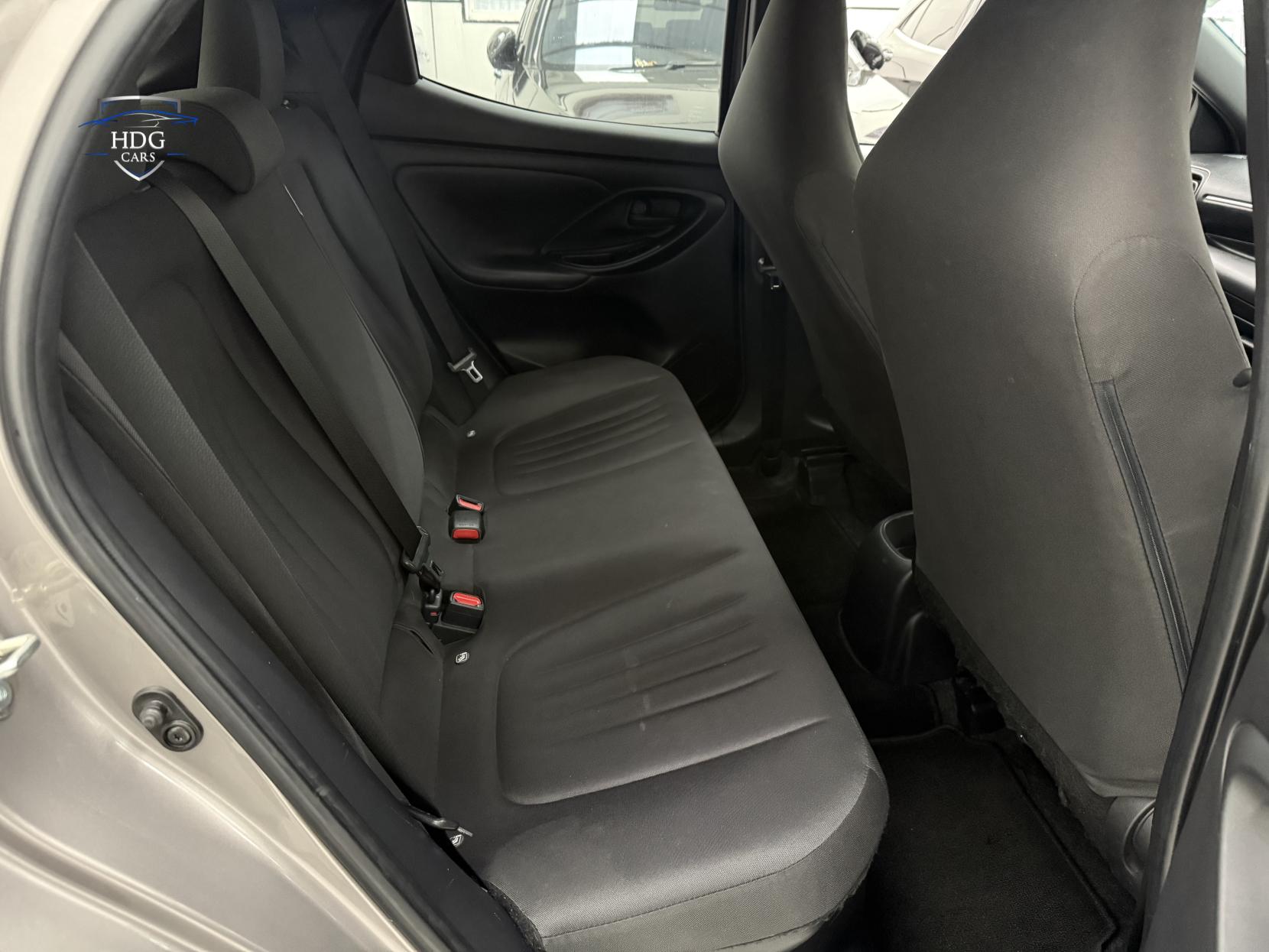 Toyota Yaris 1.5 VVT-h Excel Hatchback 5dr Petrol Hybrid E-CVT Euro 6 (s/s) (116 ps)