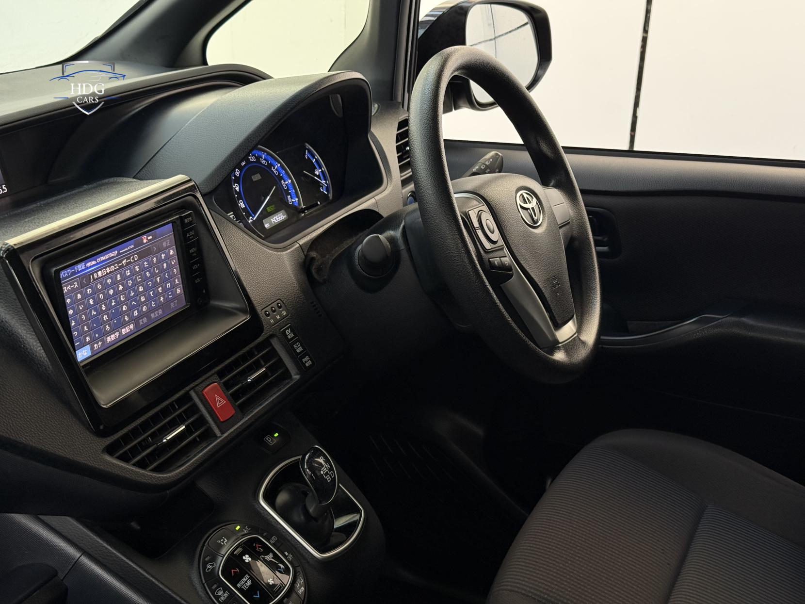 Toyota Voxy 1.8 ZX