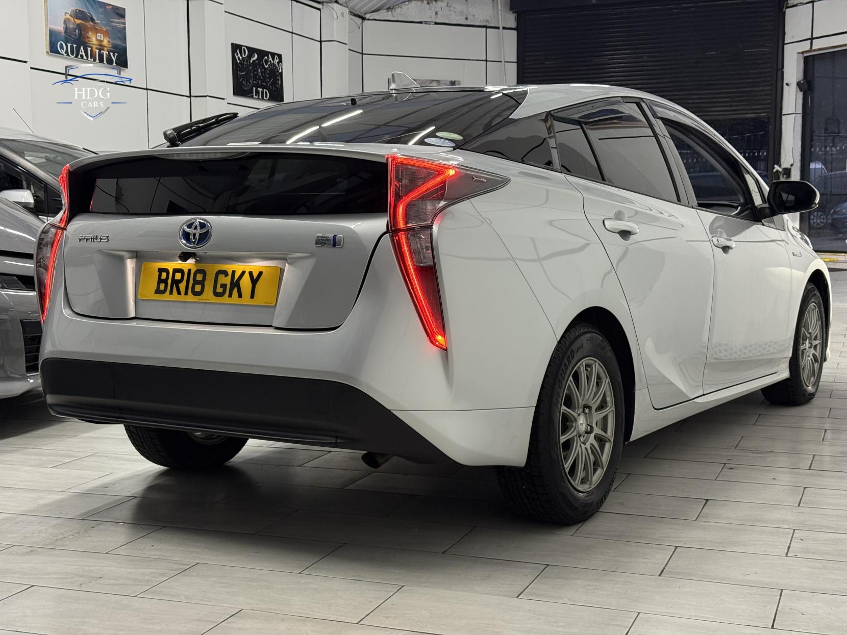Toyota Prius 1.8 VVT-h Excel Hatchback 5dr Petrol Hybrid CVT Euro 6 (s/s) (122 ps)