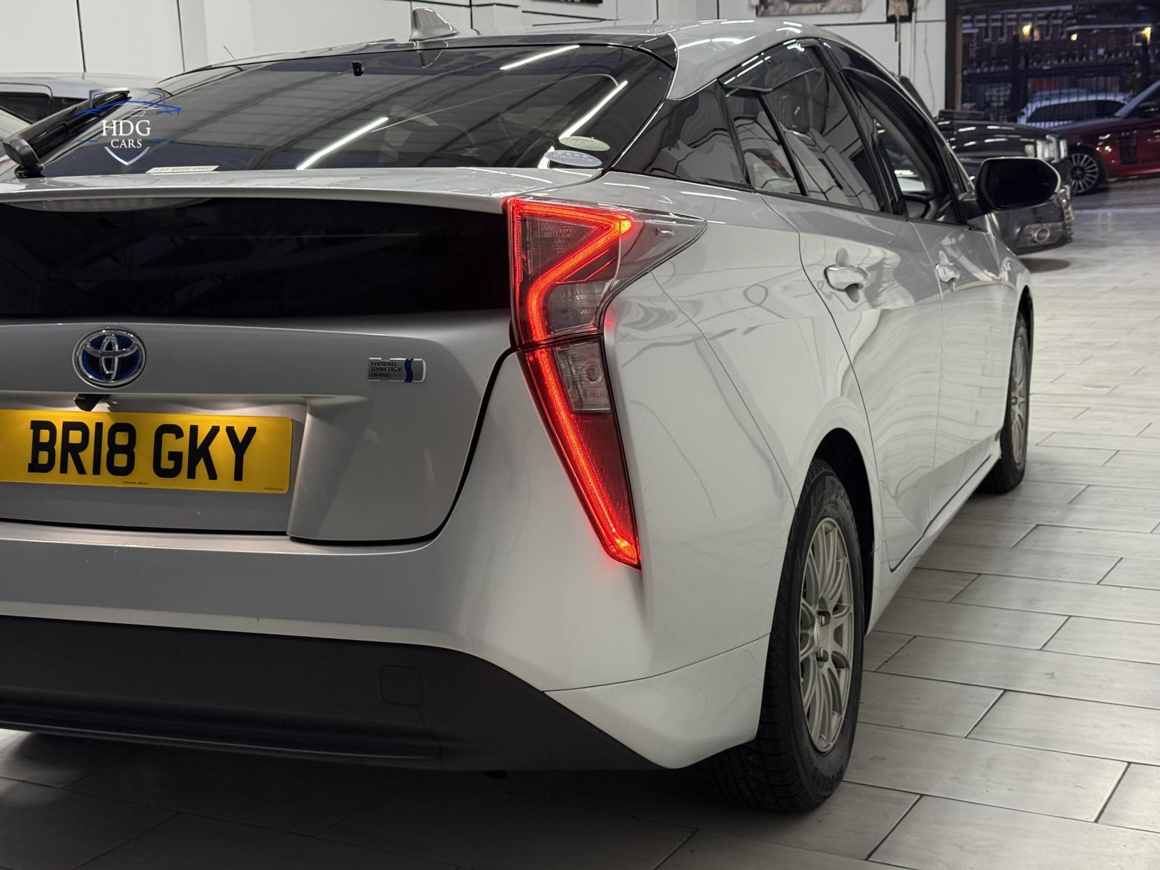 Toyota Prius 1.8 VVT-h Excel Hatchback 5dr Petrol Hybrid CVT Euro 6 (s/s) (122 ps)