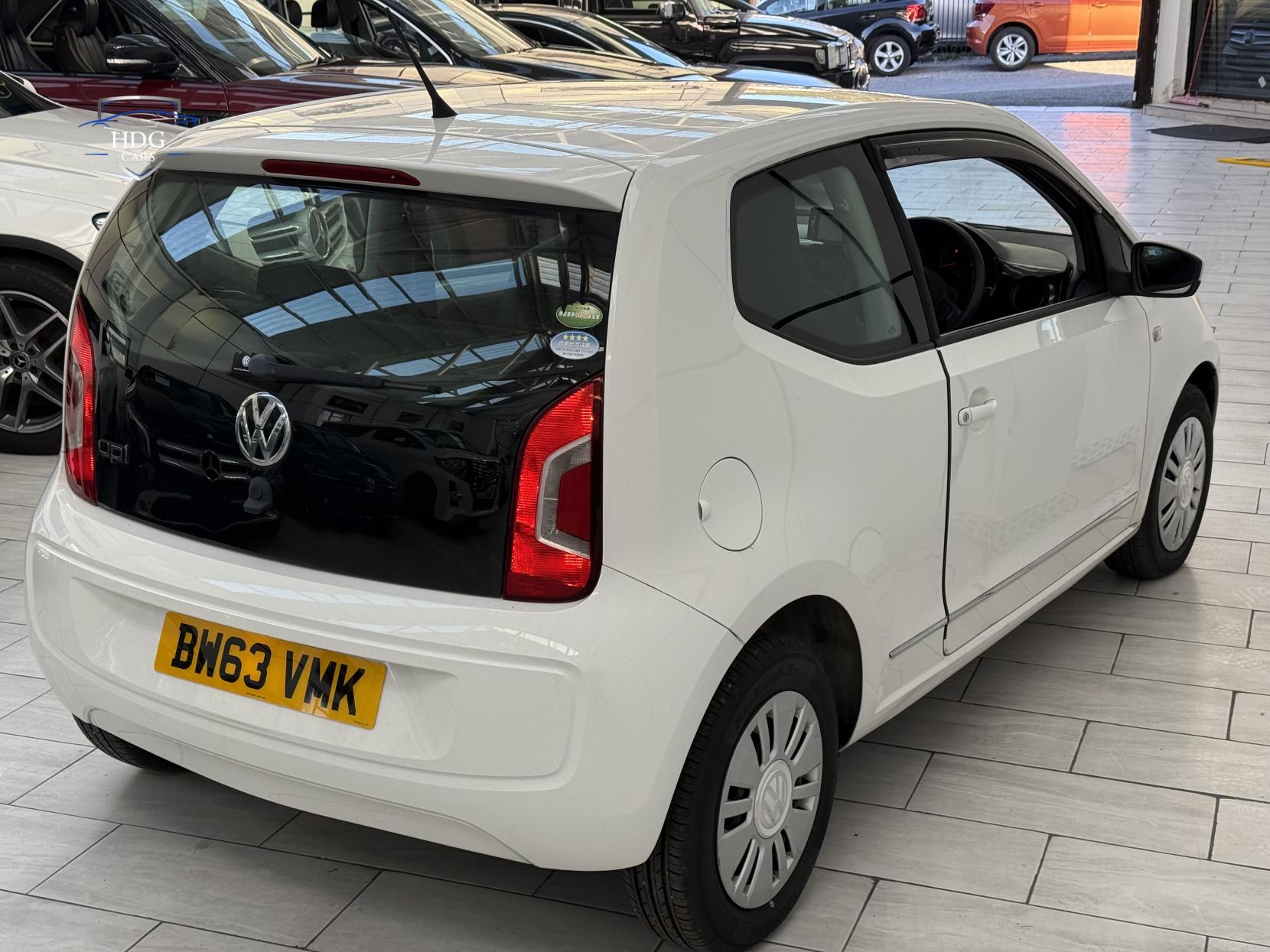 Volkswagen up! 1.0 up! White Hatchback (2011 - 2017)