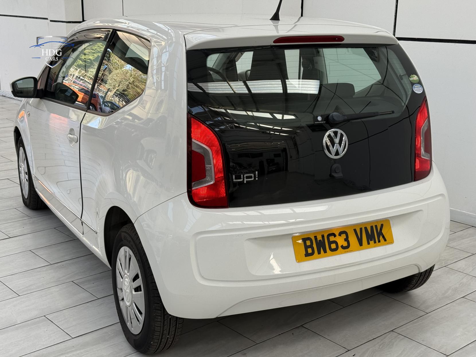 Volkswagen up! 1.0 up! White Hatchback (2011 - 2017)