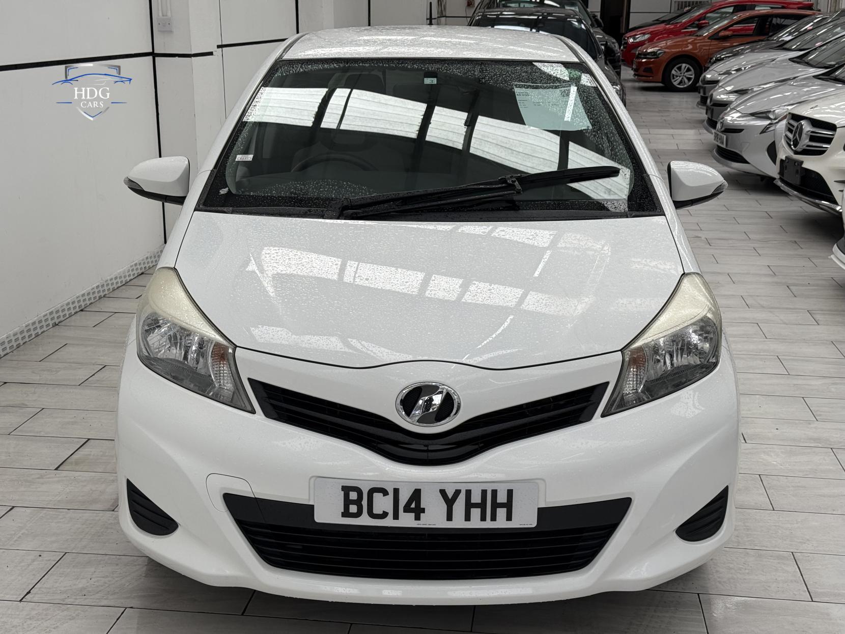 Toyota Yaris 1.0 PETROL AUTOMATIC 5dr Vitz
