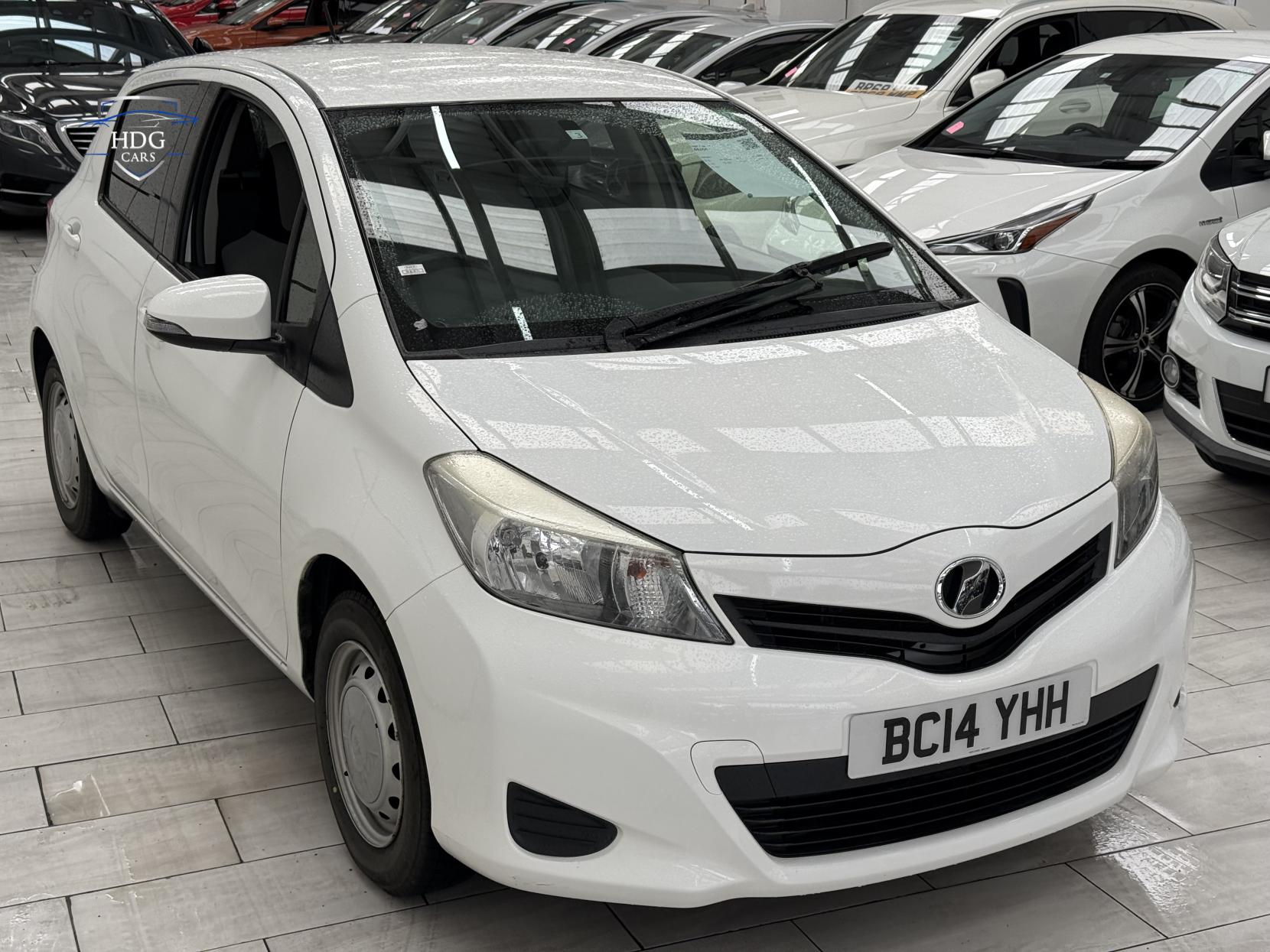 Toyota Yaris 1.0 PETROL AUTOMATIC 5dr Vitz