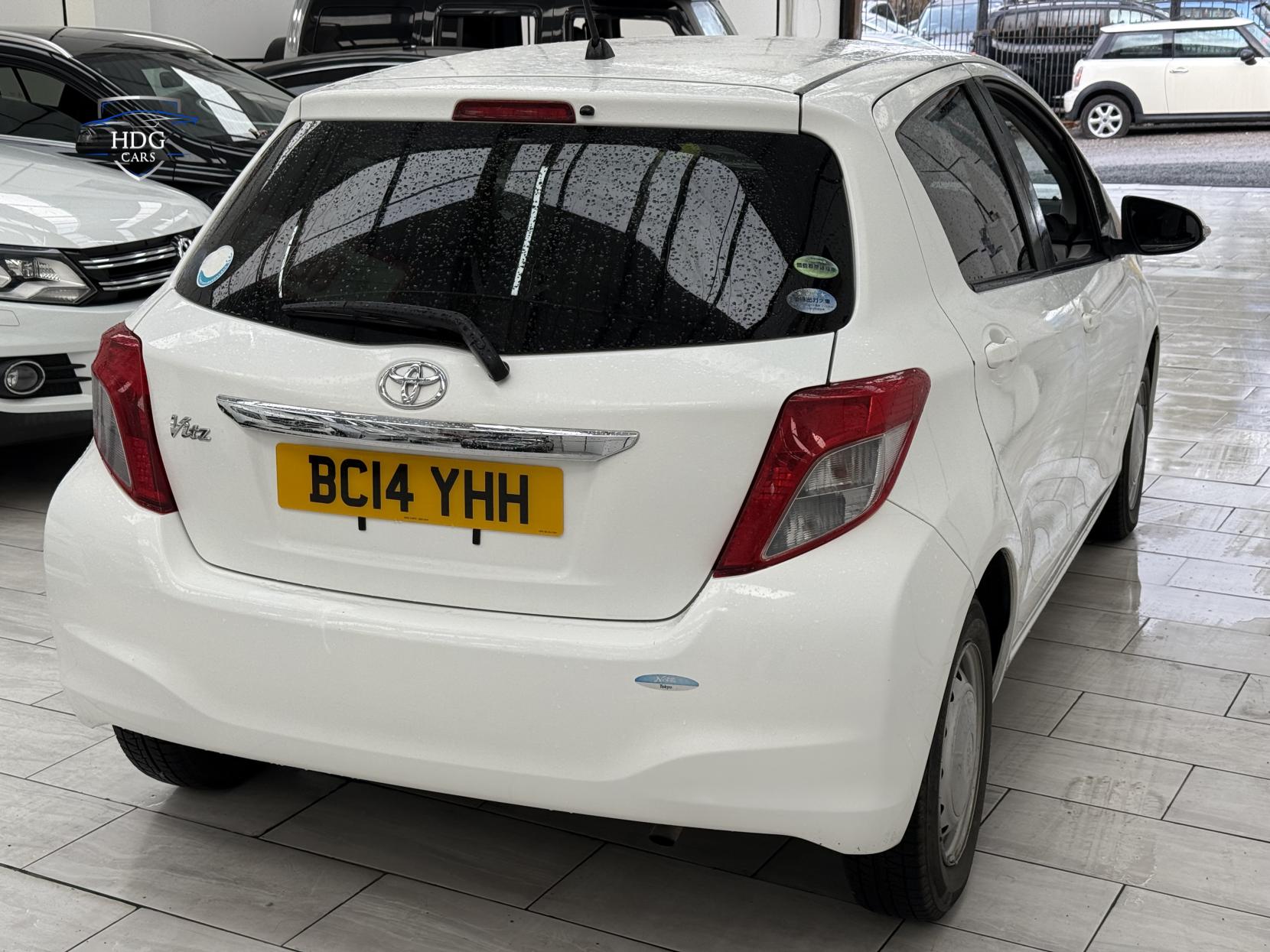 Toyota Yaris 1.0 PETROL AUTOMATIC 5dr Vitz