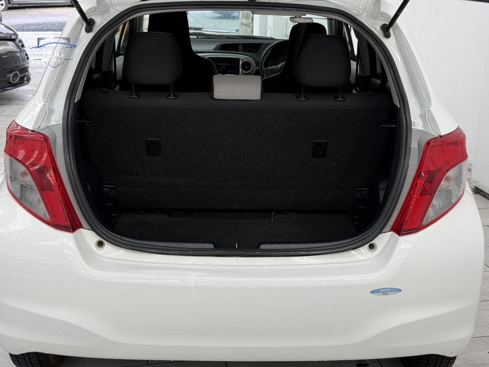 Toyota Yaris 1.0 PETROL AUTOMATIC 5dr Vitz