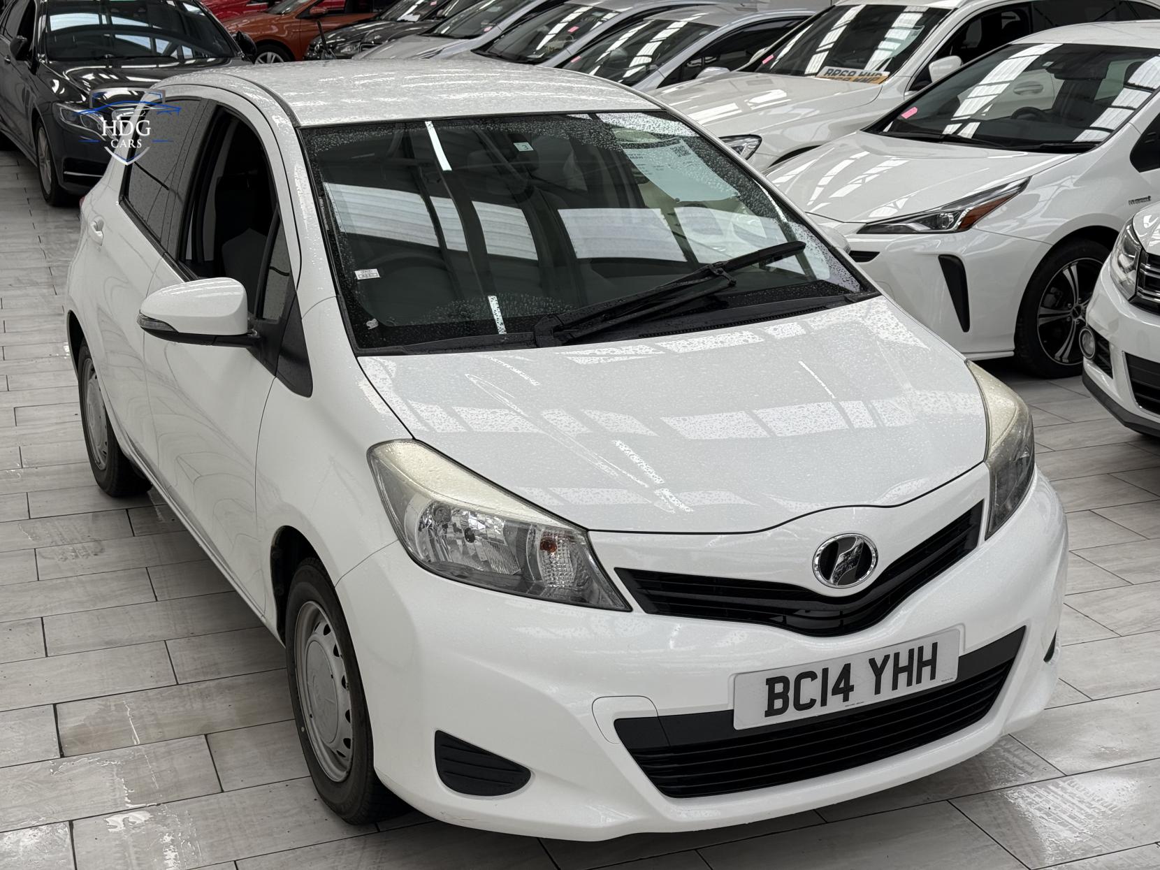 Toyota Yaris 1.0 PETROL AUTOMATIC 5dr Vitz