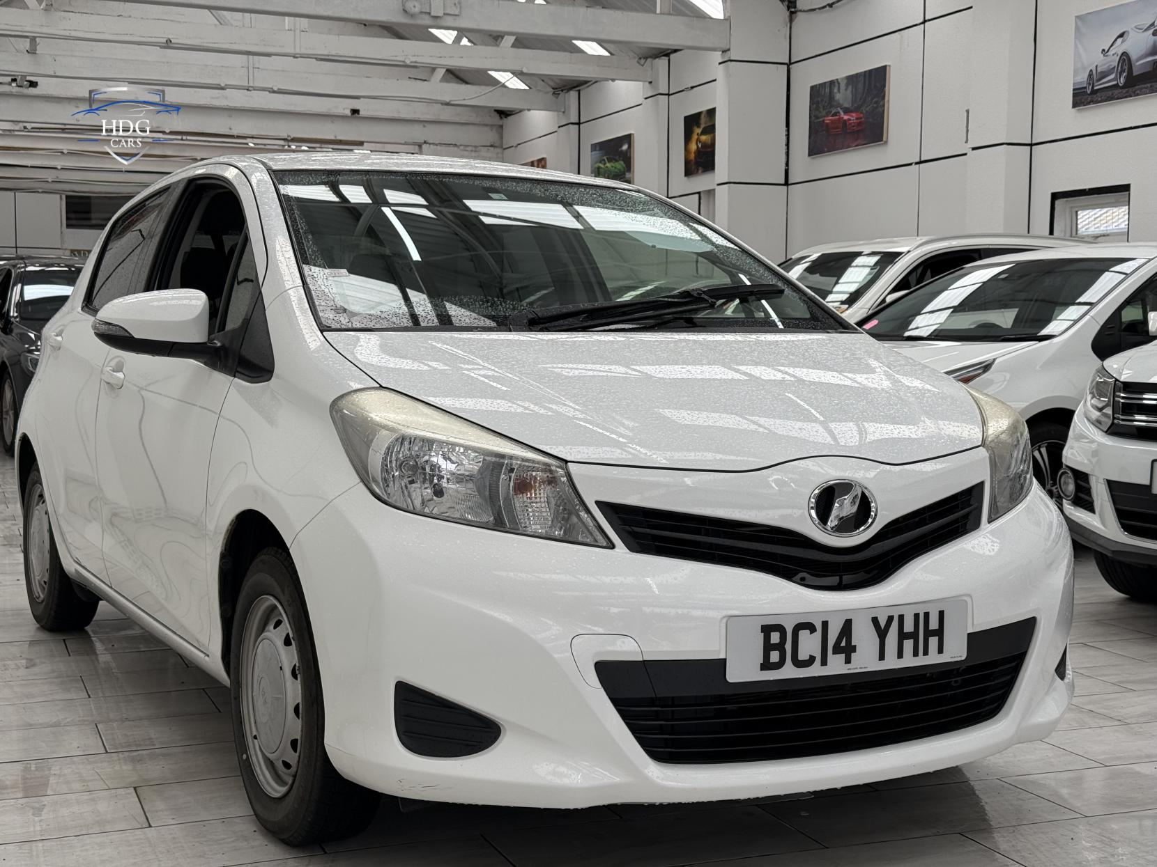 Toyota Yaris 1.0 PETROL AUTOMATIC 5dr Vitz