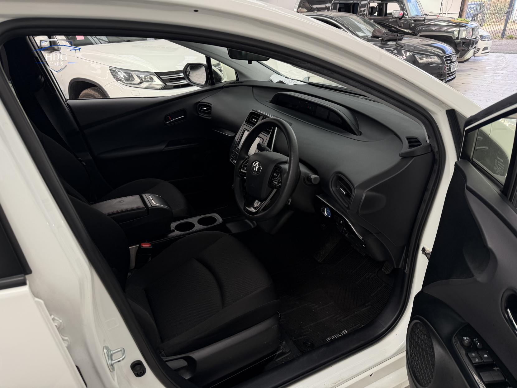 Toyota Prius 1.8 VVT-h Excel Hatchback 5dr Petrol Hybrid CVT Euro 6 (s/s) (15in Alloy) (122 ps)