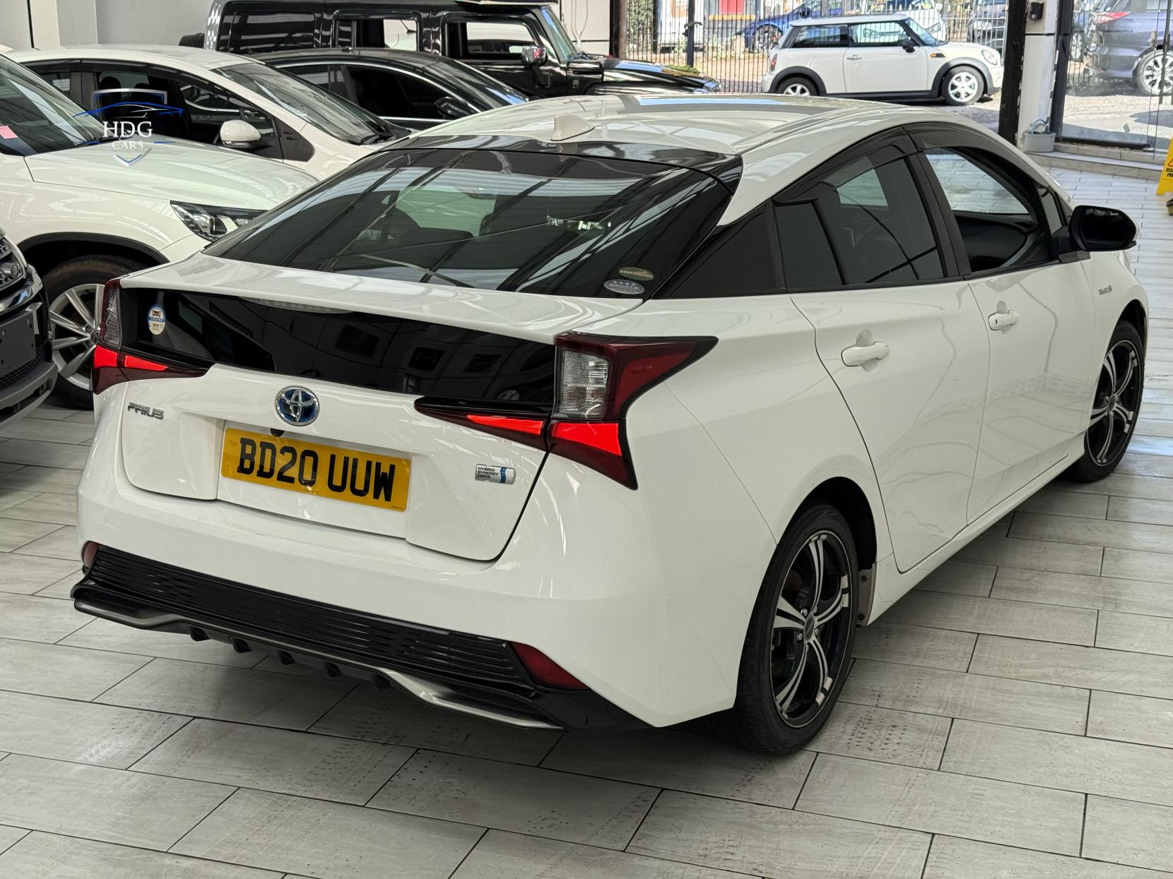 Toyota Prius 1.8 VVT-h Excel Hatchback 5dr Petrol Hybrid CVT Euro 6 (s/s) (15in Alloy) (122 ps)