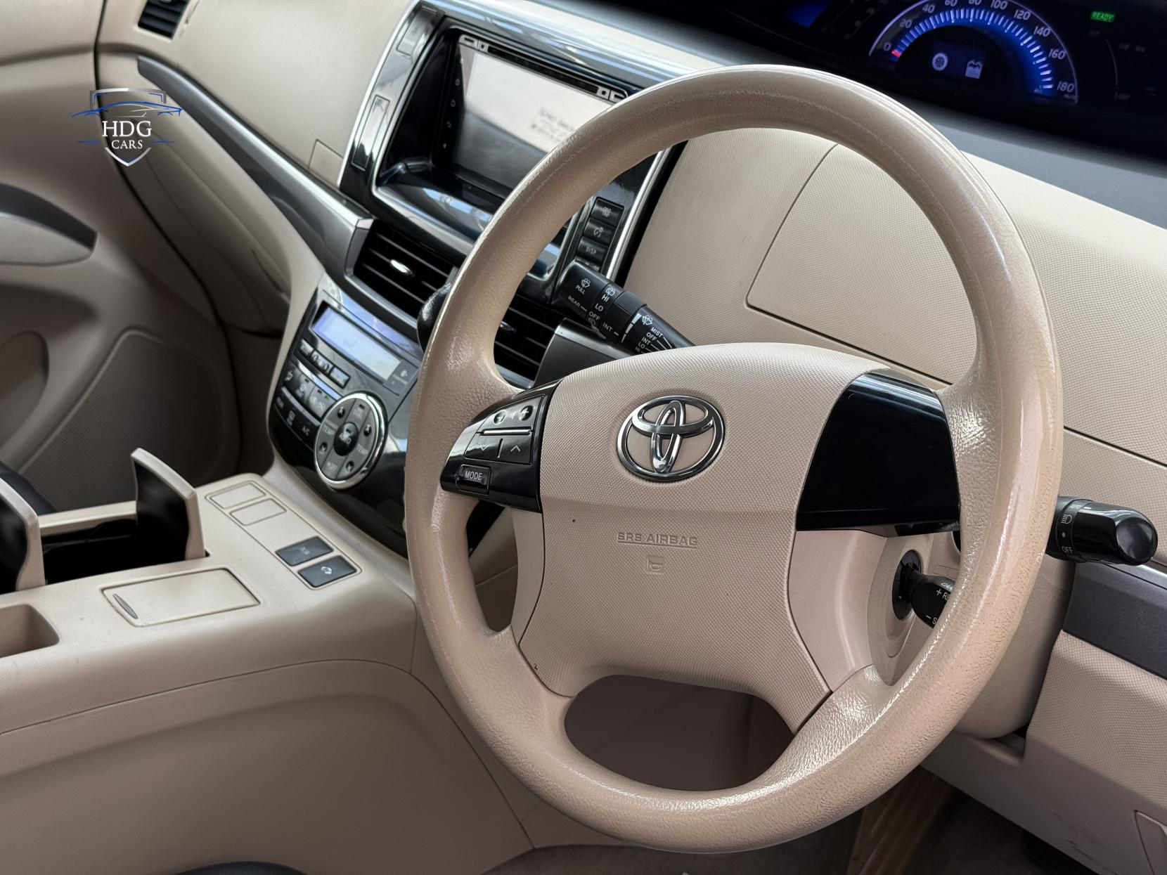 Toyota Estima 2.4