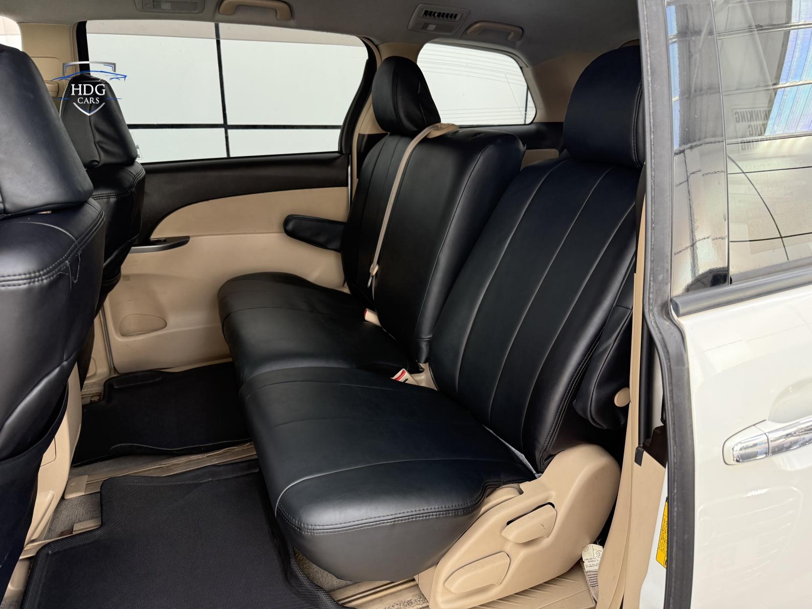 Toyota Estima 2.4