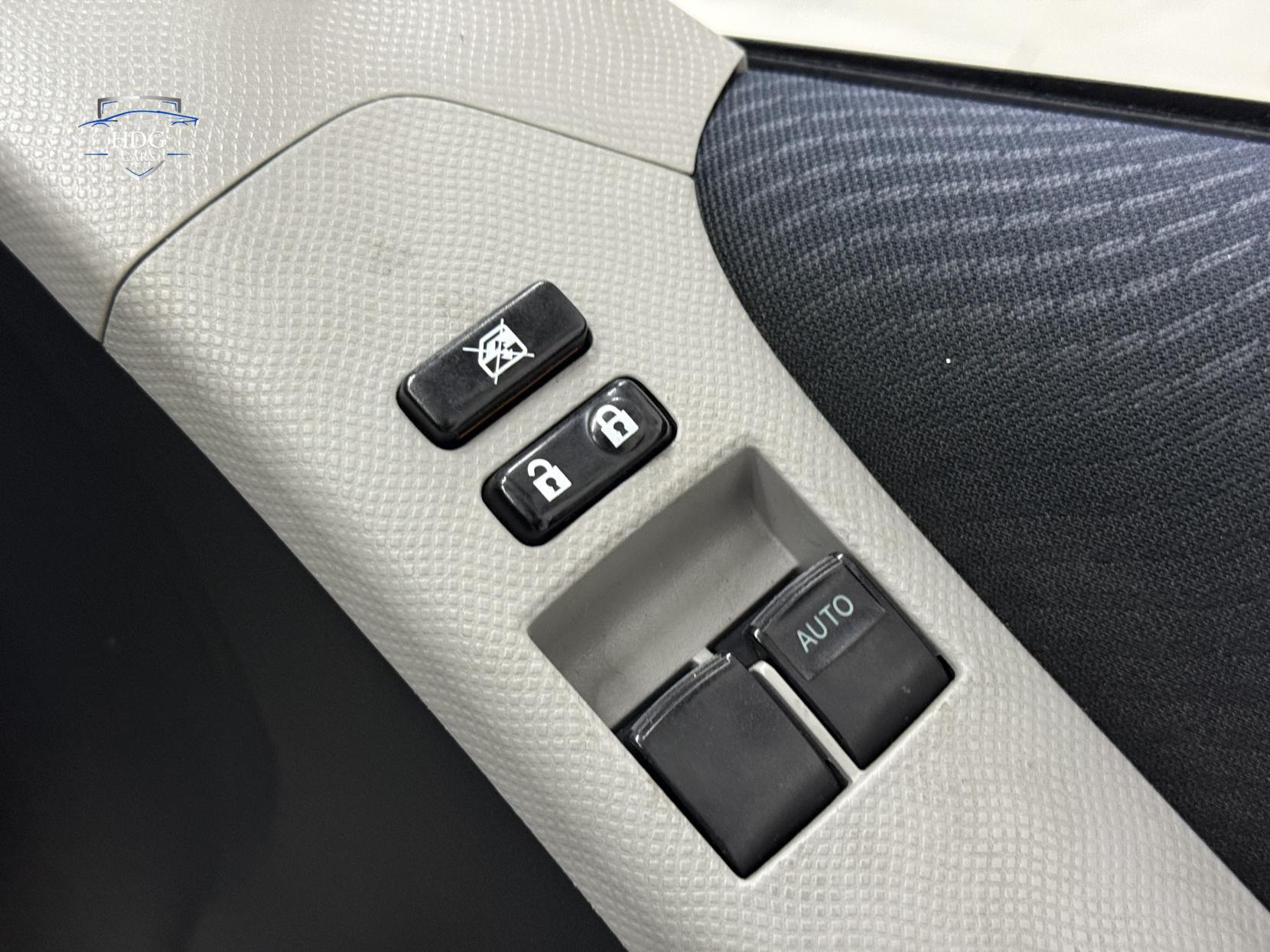 Toyota Yaris 1.33 Dual VVT-i T Spirit Hatchback 5dr Petrol MultiMode Euro 4 (s/s) (101 ps)