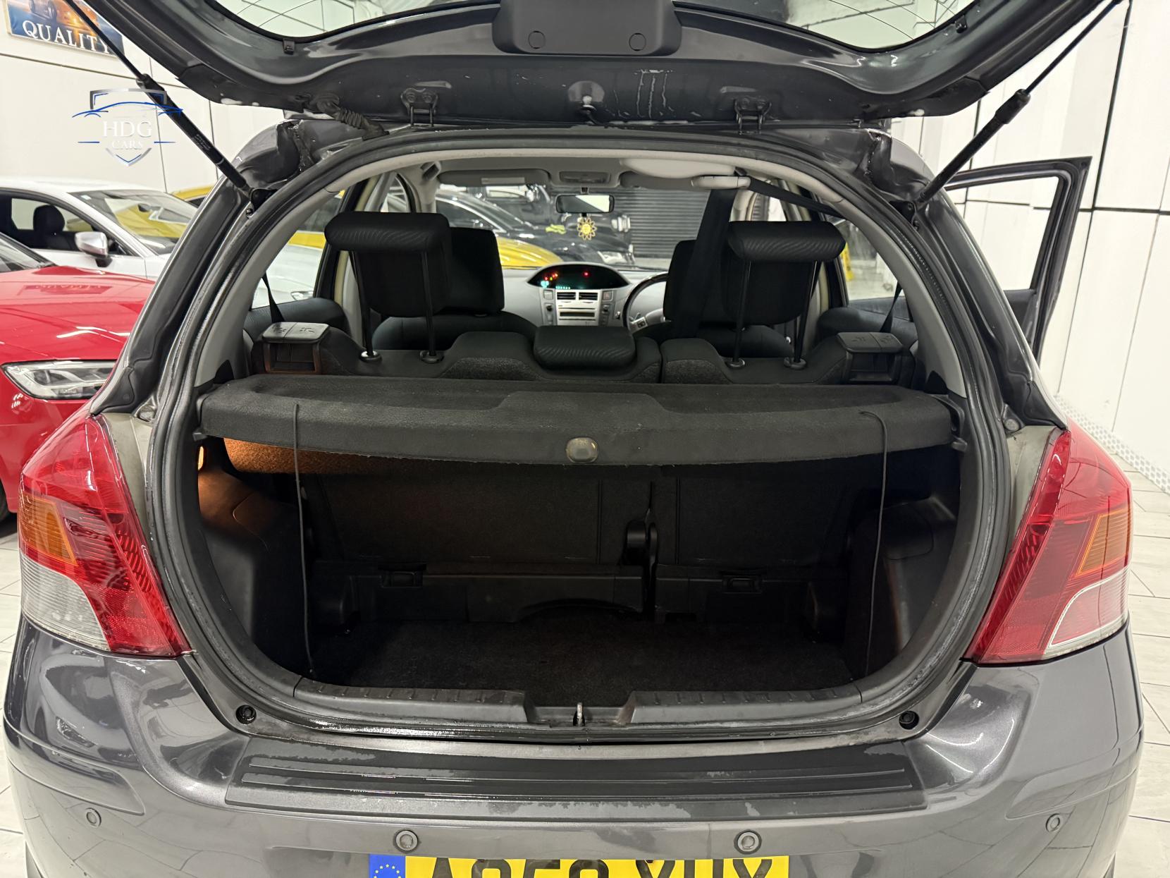 Toyota Yaris 1.33 Dual VVT-i T Spirit Hatchback 5dr Petrol MultiMode Euro 4 (s/s) (101 ps)