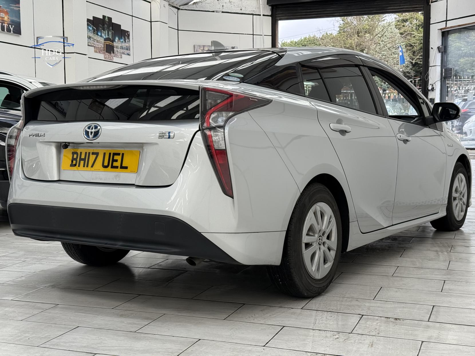 Toyota Prius 1.8 VVT-h Excel Hatchback 5dr Petrol Hybrid CVT Euro 6 (s/s) (122 ps)