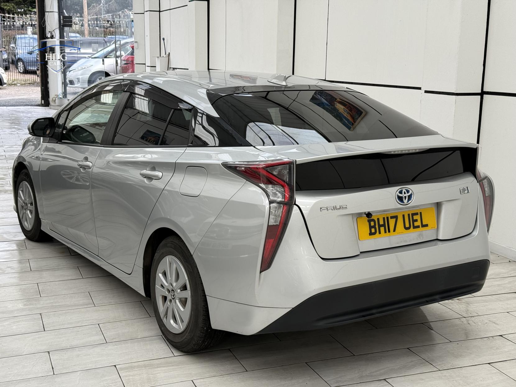 Toyota Prius 1.8 VVT-h Excel Hatchback 5dr Petrol Hybrid CVT Euro 6 (s/s) (122 ps)