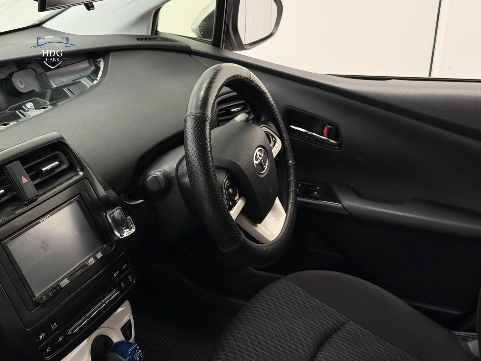 Toyota Prius 1.8 VVT-h Excel Hatchback 5dr Petrol Hybrid CVT Euro 6 (s/s) (122 ps)