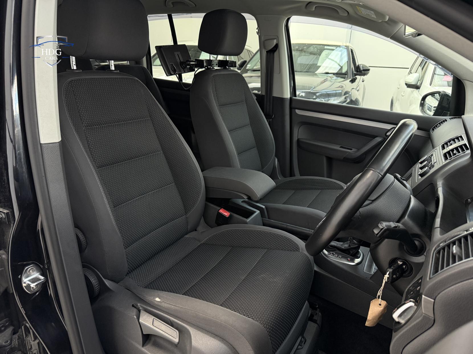 Volkswagen Touran 1.4 TSI SE MPV 5dr Petrol DSG Euro 5 (140 ps)