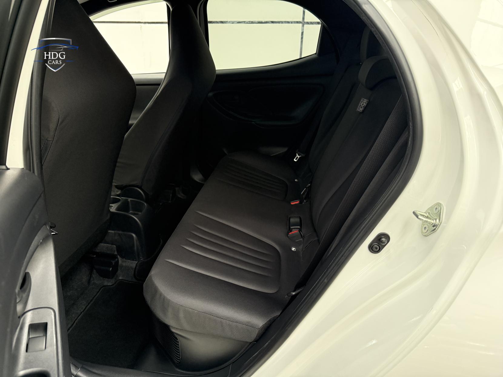 Toyota Yaris 1.5 VVT-h Excel Hatchback 5dr Petrol Hybrid E-CVT Euro 6 (s/s) (116 ps)