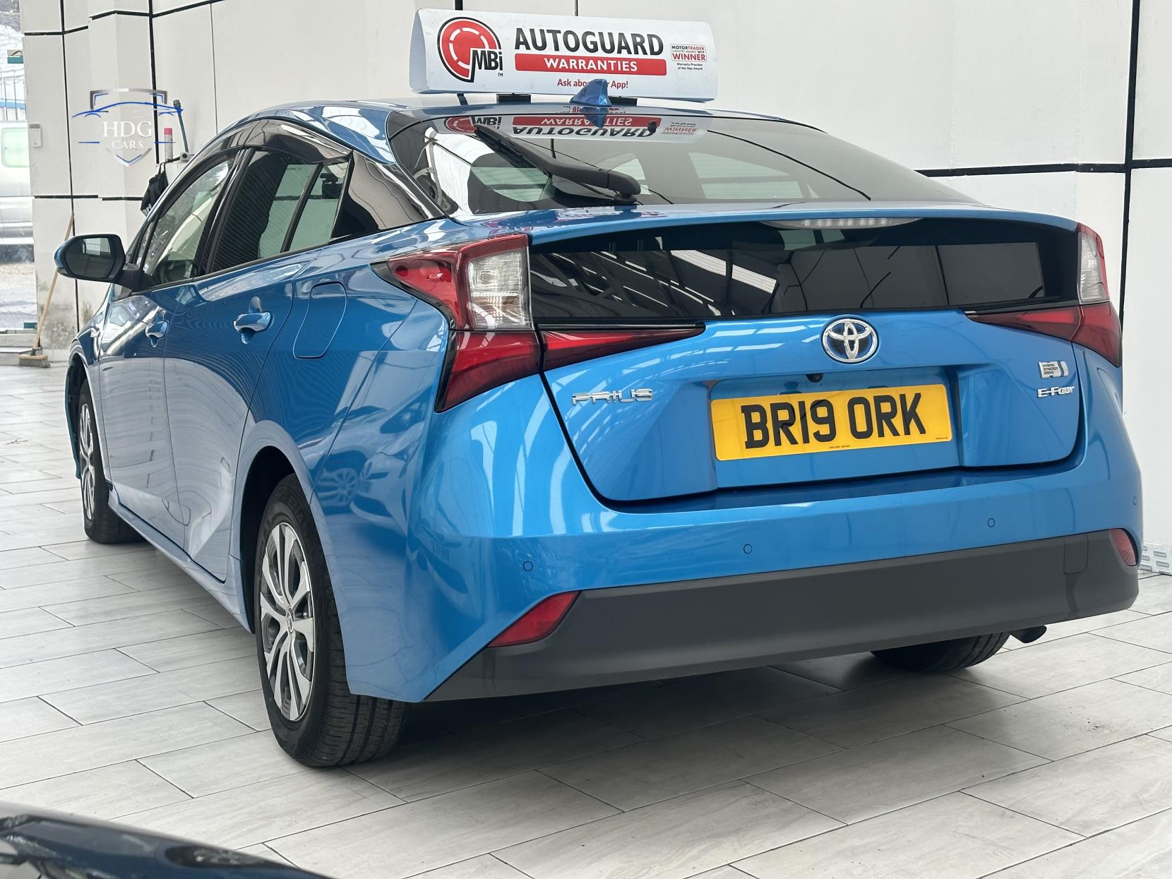 Toyota Prius 1.8 VVT-h Business Edition Hatchback 5dr Petrol Hybrid CVT Euro 6 (s/s) (122 ps)