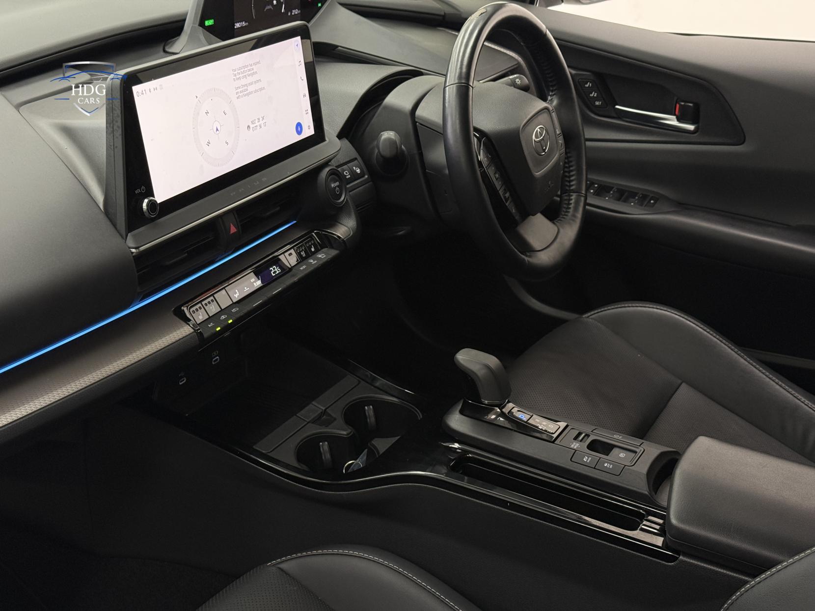 Toyota Prius 2.0 Excel Hatchback 5dr Petrol Hybrid CVT Euro 6 (s/s) (223 ps)