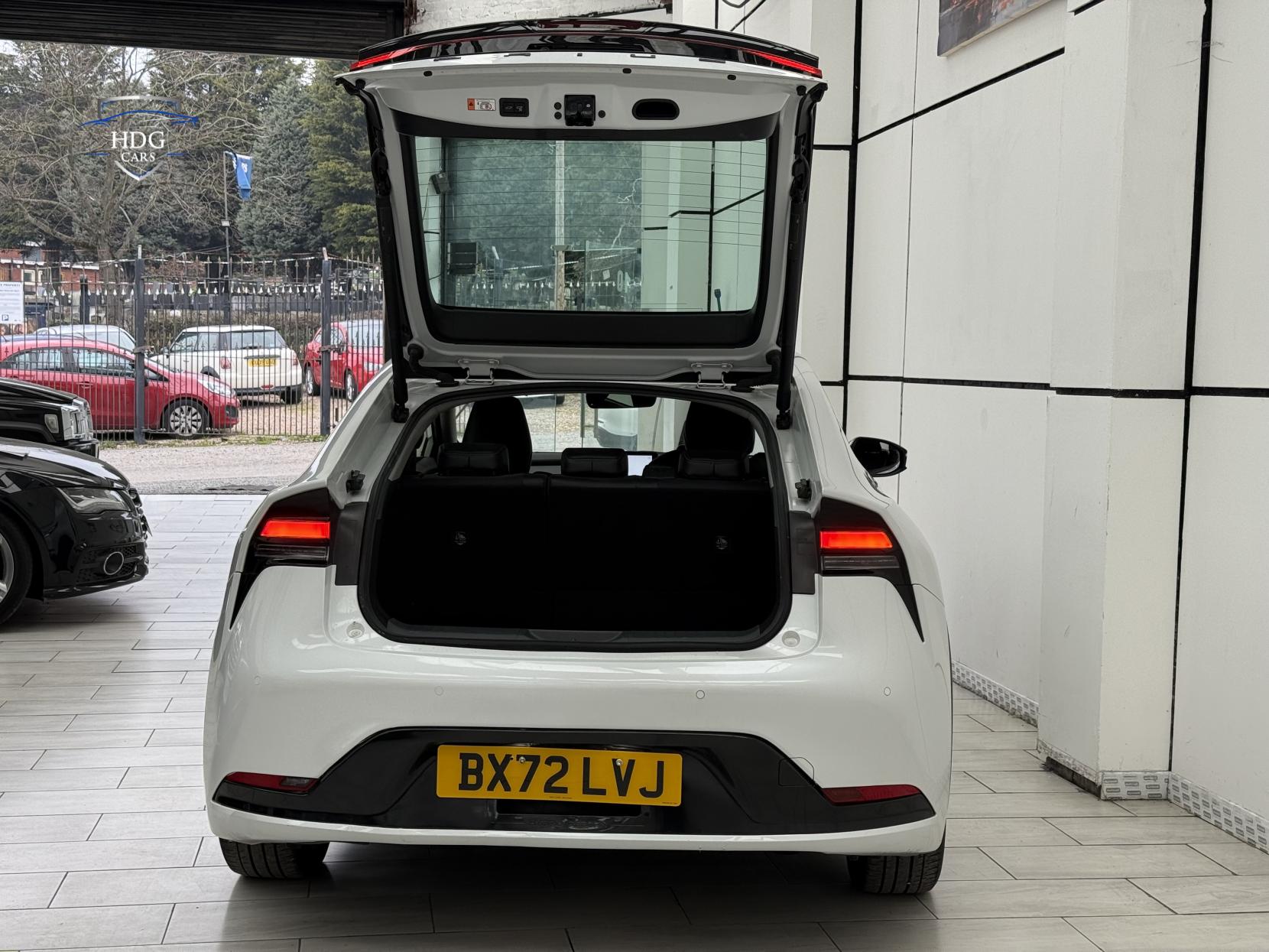 Toyota Prius 2.0 Excel Hatchback 5dr Petrol Hybrid CVT Euro 6 (s/s) (223 ps)