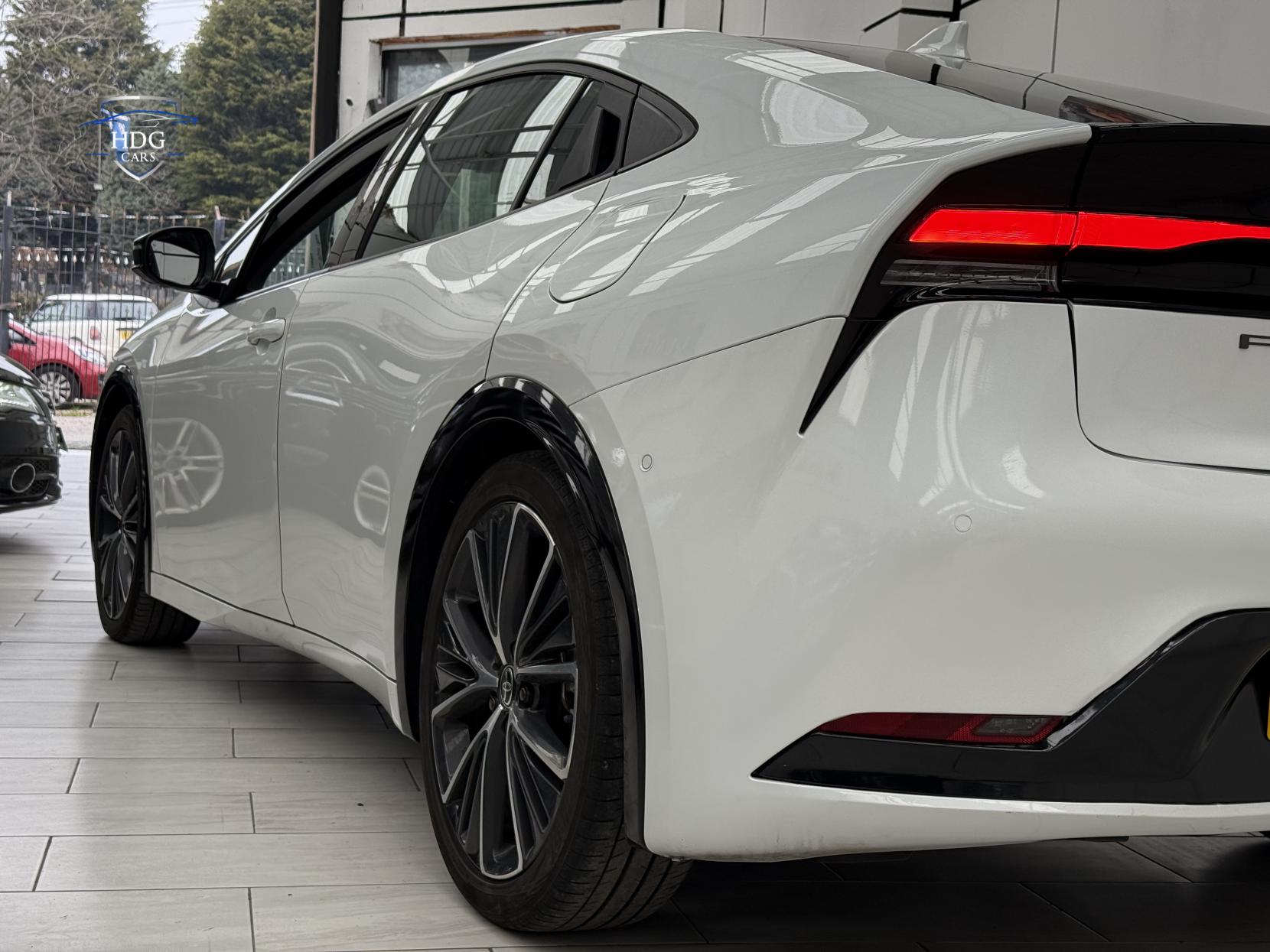 Toyota Prius 2.0 Excel Hatchback 5dr Petrol Hybrid CVT Euro 6 (s/s) (223 ps)