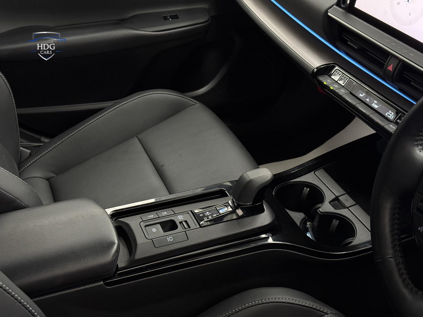 Toyota Prius 2.0 Excel Hatchback 5dr Petrol Hybrid CVT Euro 6 (s/s) (223 ps)