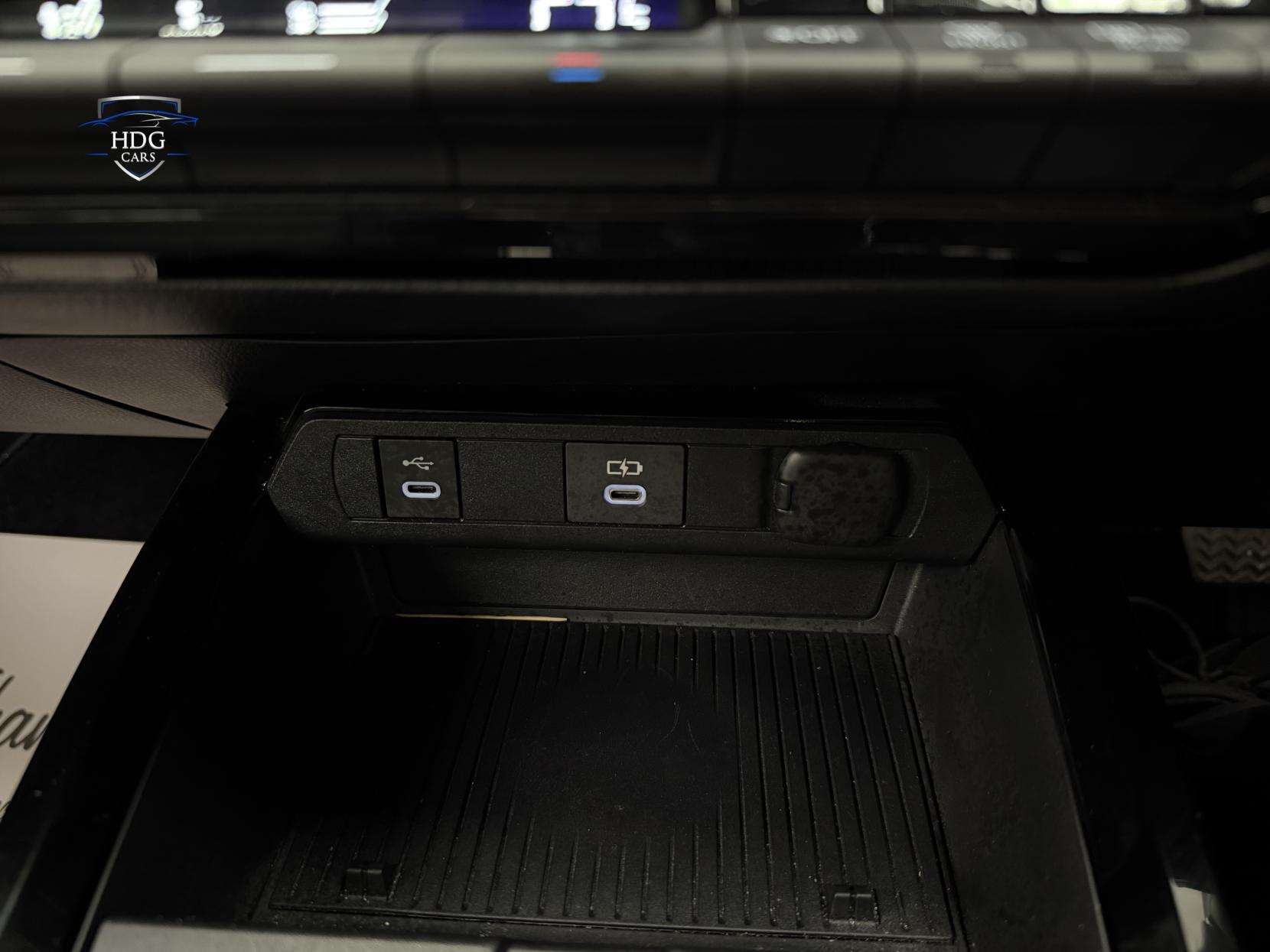 Toyota Prius 2.0 Excel Hatchback 5dr Petrol Hybrid CVT Euro 6 (s/s) (223 ps)