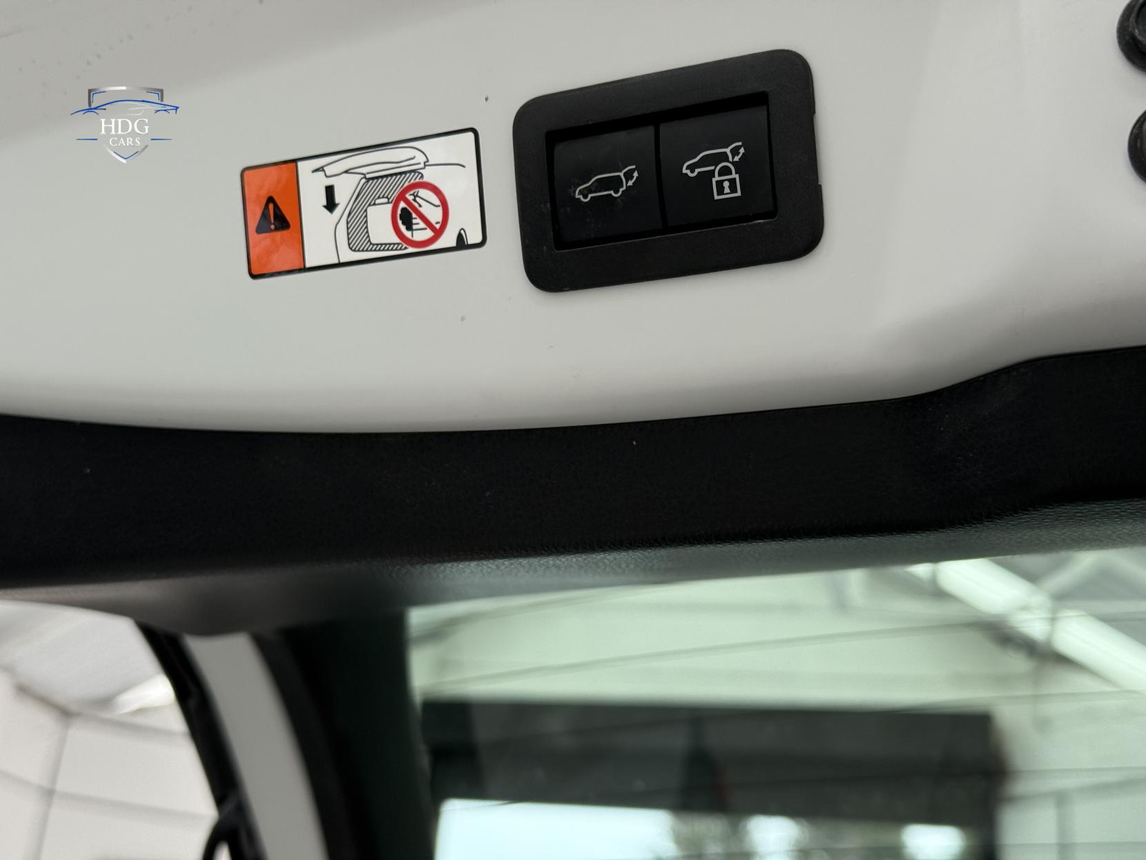 Toyota Prius 2.0 Excel Hatchback 5dr Petrol Hybrid CVT Euro 6 (s/s) (223 ps)