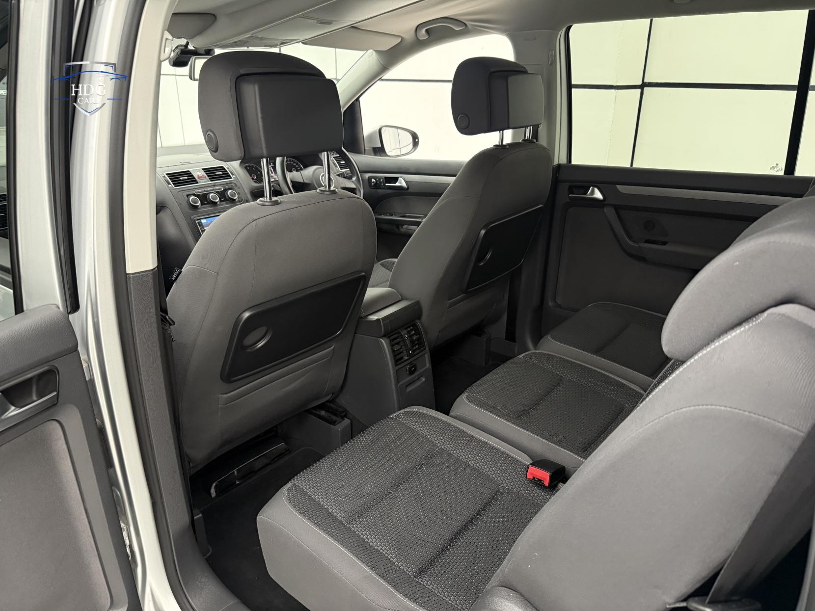 Volkswagen Touran 1.4 TSI SE MPV 5dr Petrol DSG Euro 5 (140 ps)