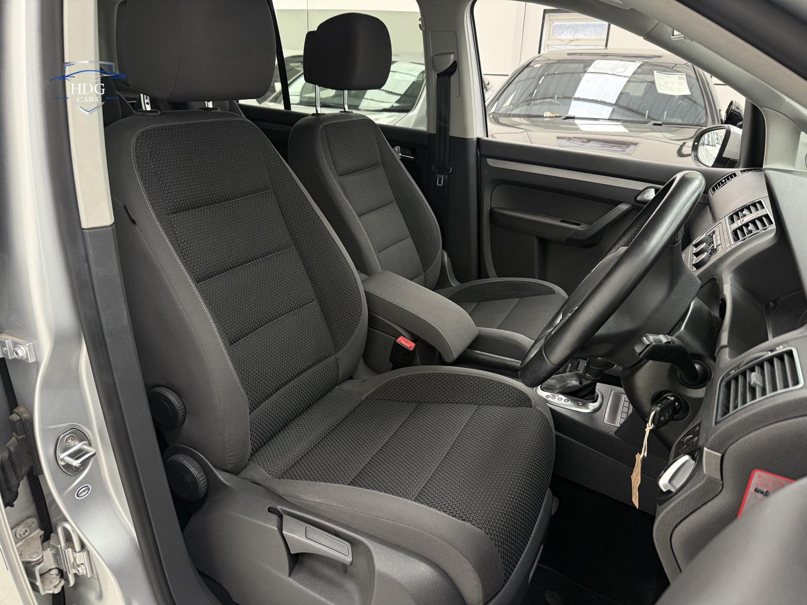 Volkswagen Touran 1.4 TSI SE MPV 5dr Petrol DSG Euro 5 (140 ps)