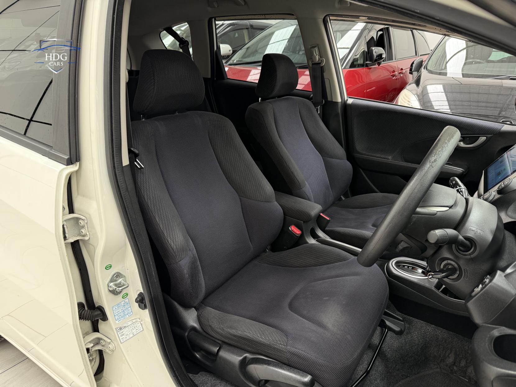 Honda Jazz 1.3h IMA HS-T Hatchback 5dr Petrol Hybrid CVT Euro 5 (102 ps)