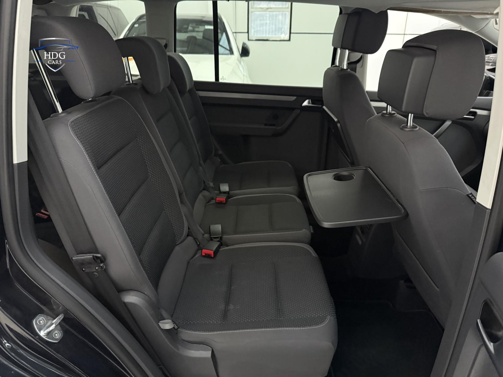 Volkswagen Touran 1.4 TSI SE MPV 5dr Petrol DSG Euro 5 (140 ps)