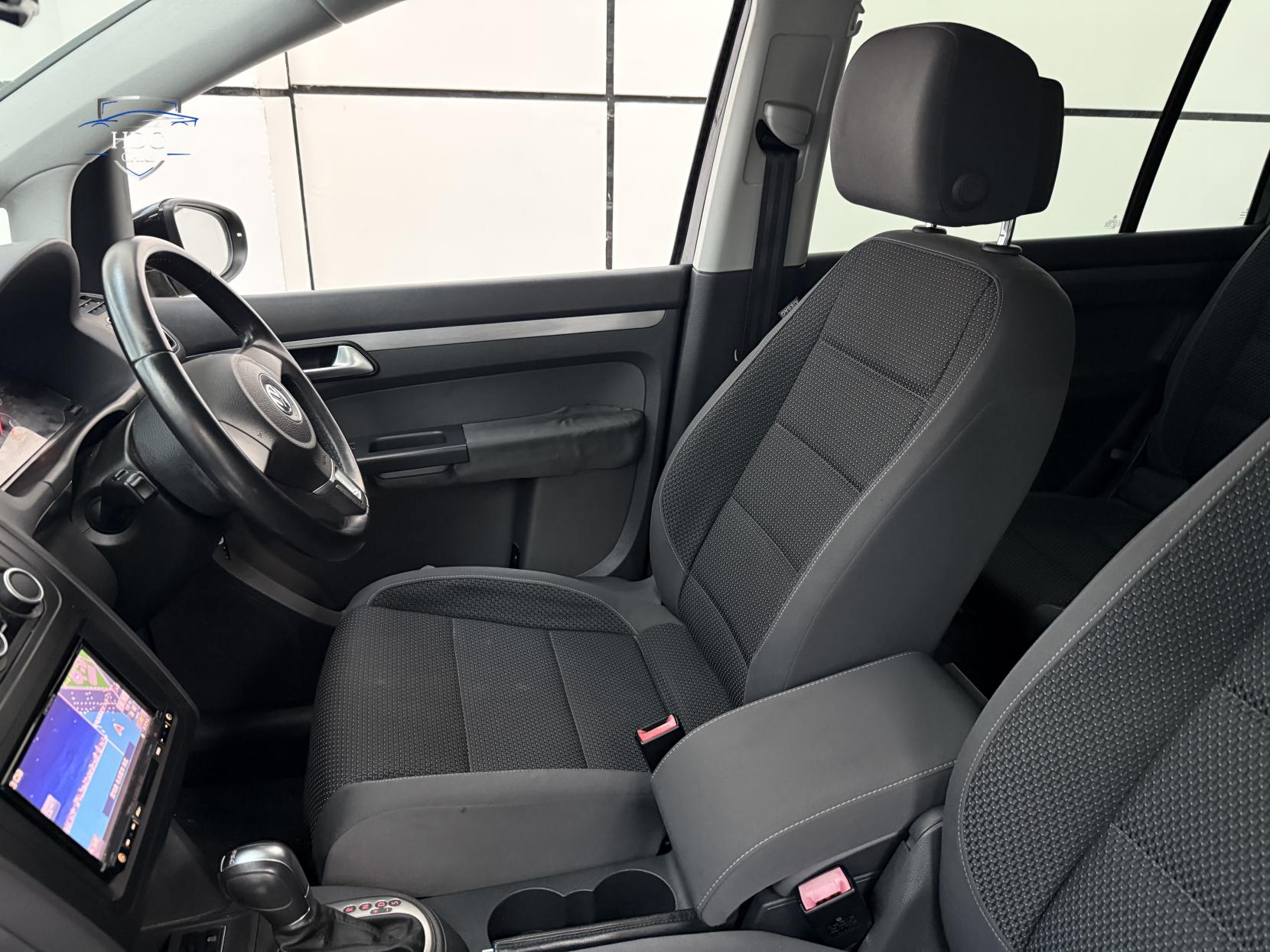 Volkswagen Touran 1.4 TSI SE MPV 5dr Petrol DSG Euro 5 (140 ps)