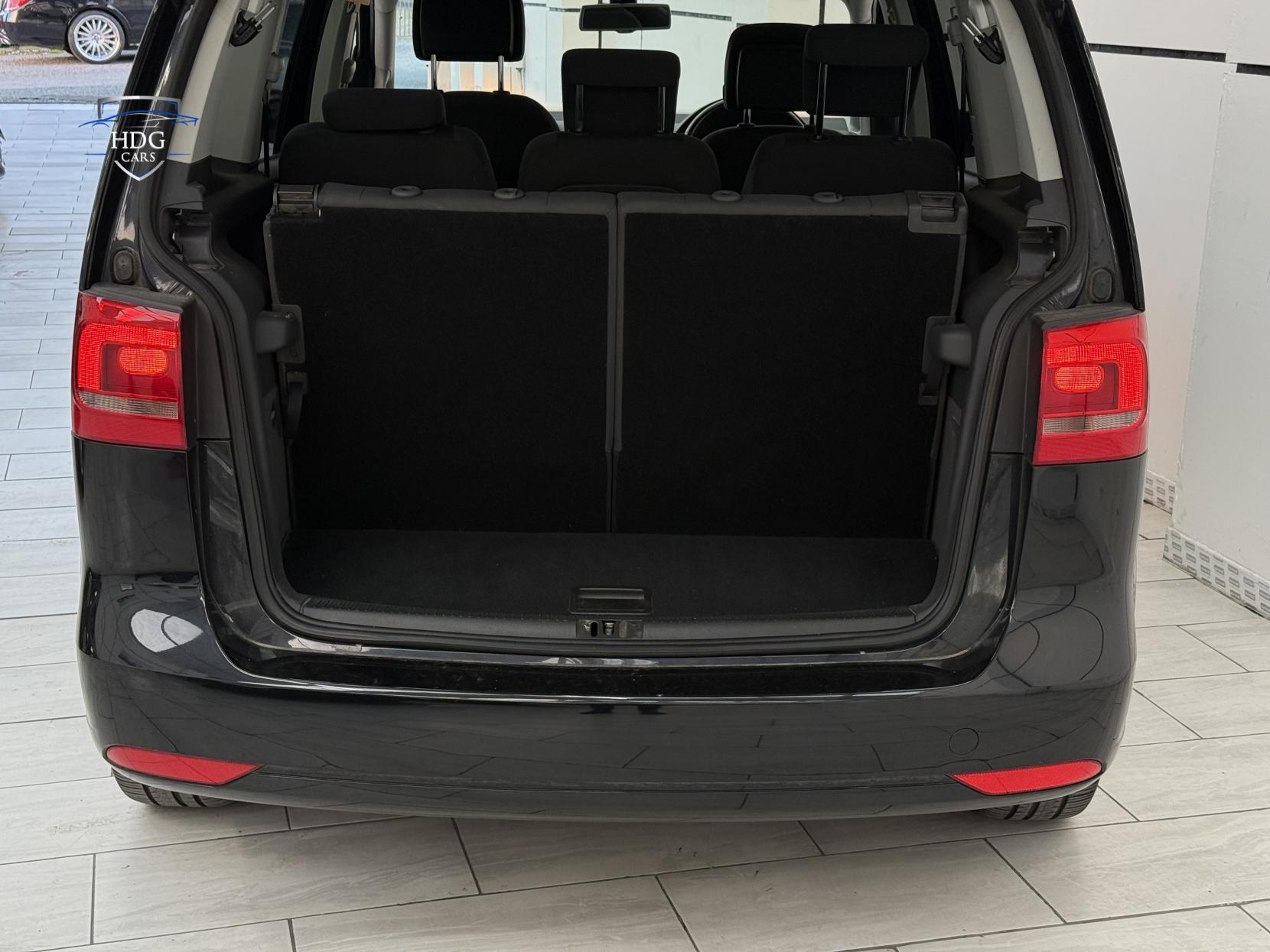 Volkswagen Touran 1.4 TSI SE MPV 5dr Petrol DSG Euro 5 (140 ps)