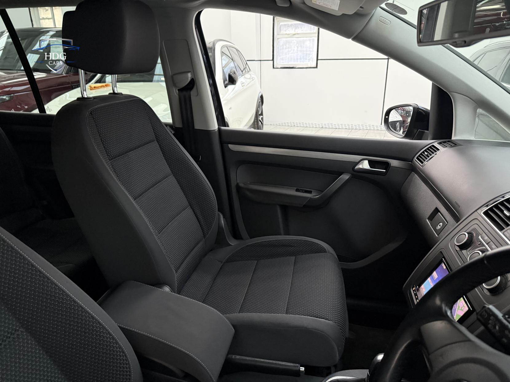 Volkswagen Touran 1.4 TSI SE MPV 5dr Petrol DSG Euro 5 (140 ps)