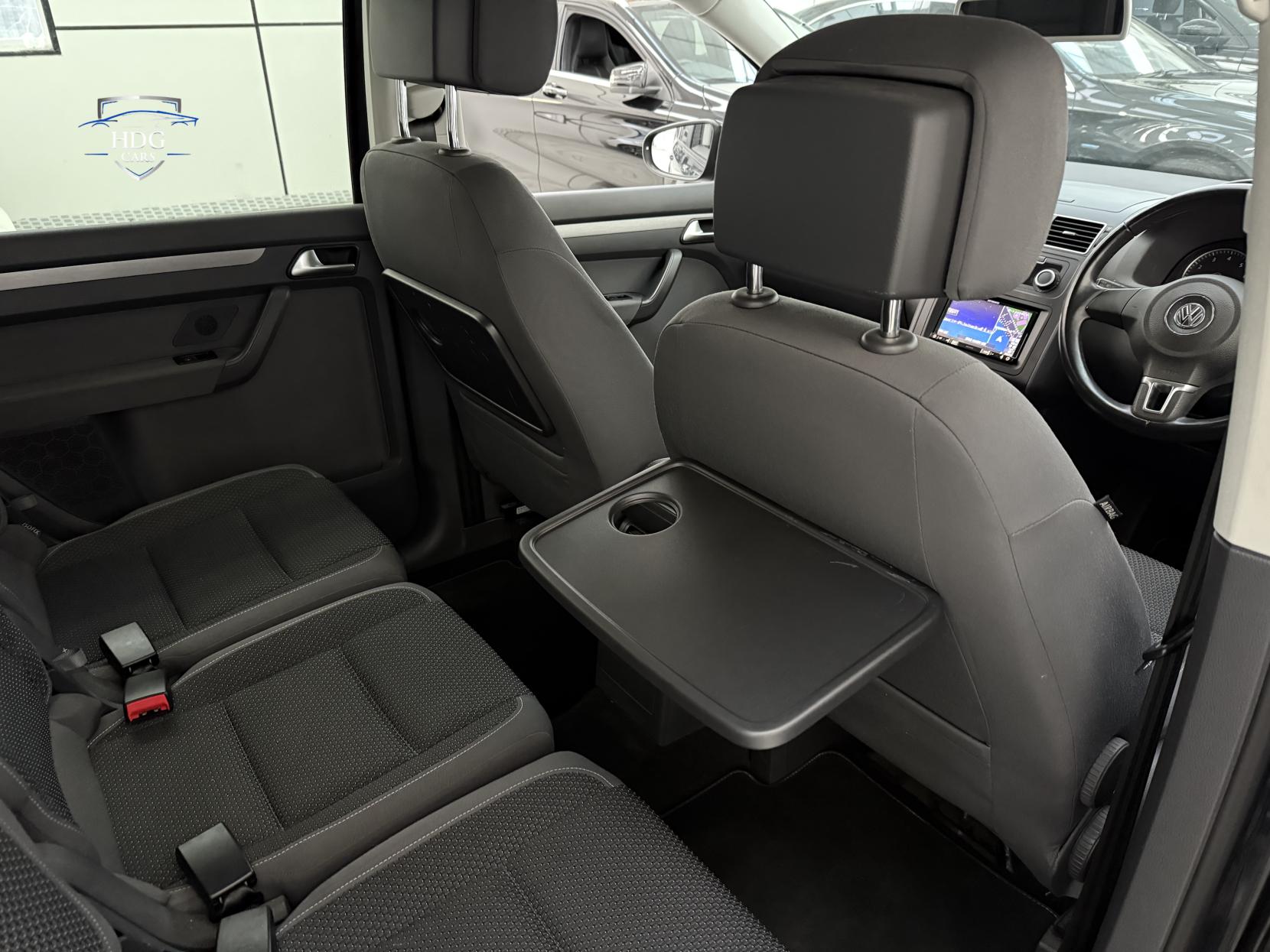 Volkswagen Touran 1.4 TSI SE MPV 5dr Petrol DSG Euro 5 (140 ps)