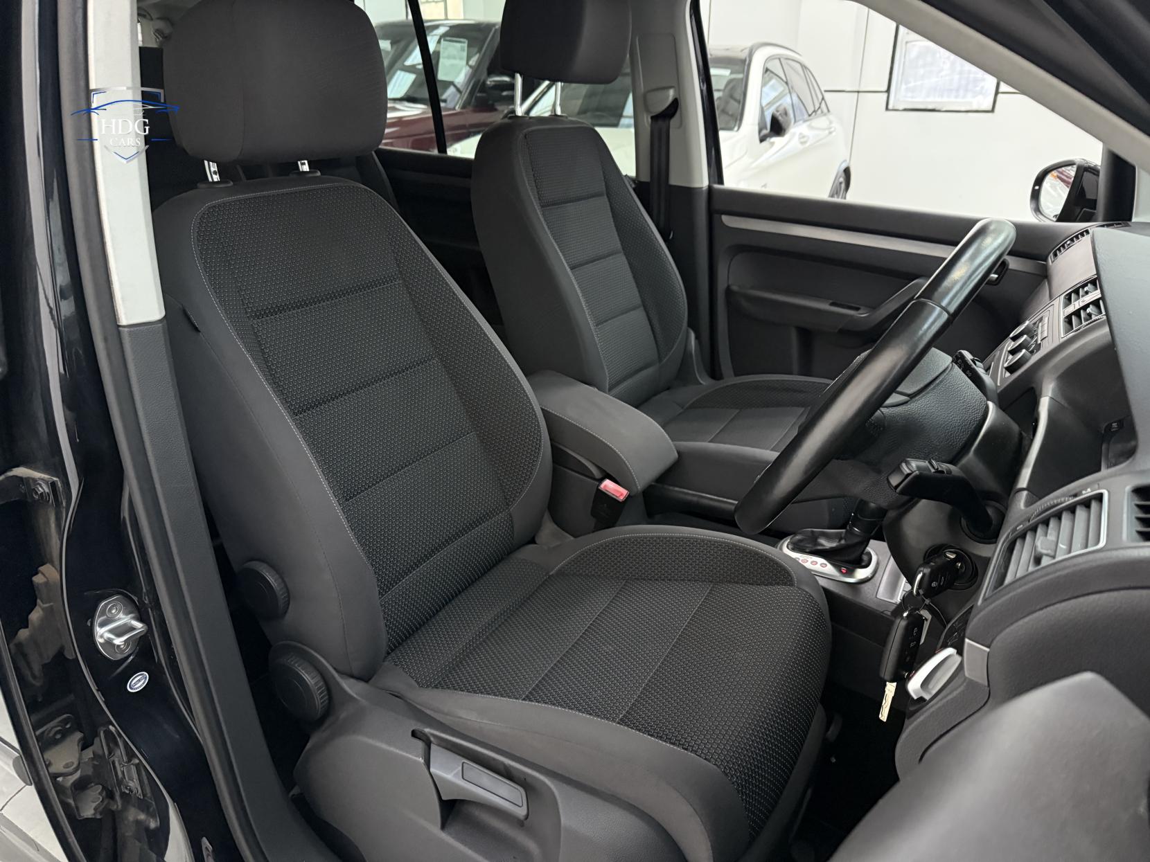 Volkswagen Touran 1.4 TSI SE MPV 5dr Petrol DSG Euro 5 (140 ps)