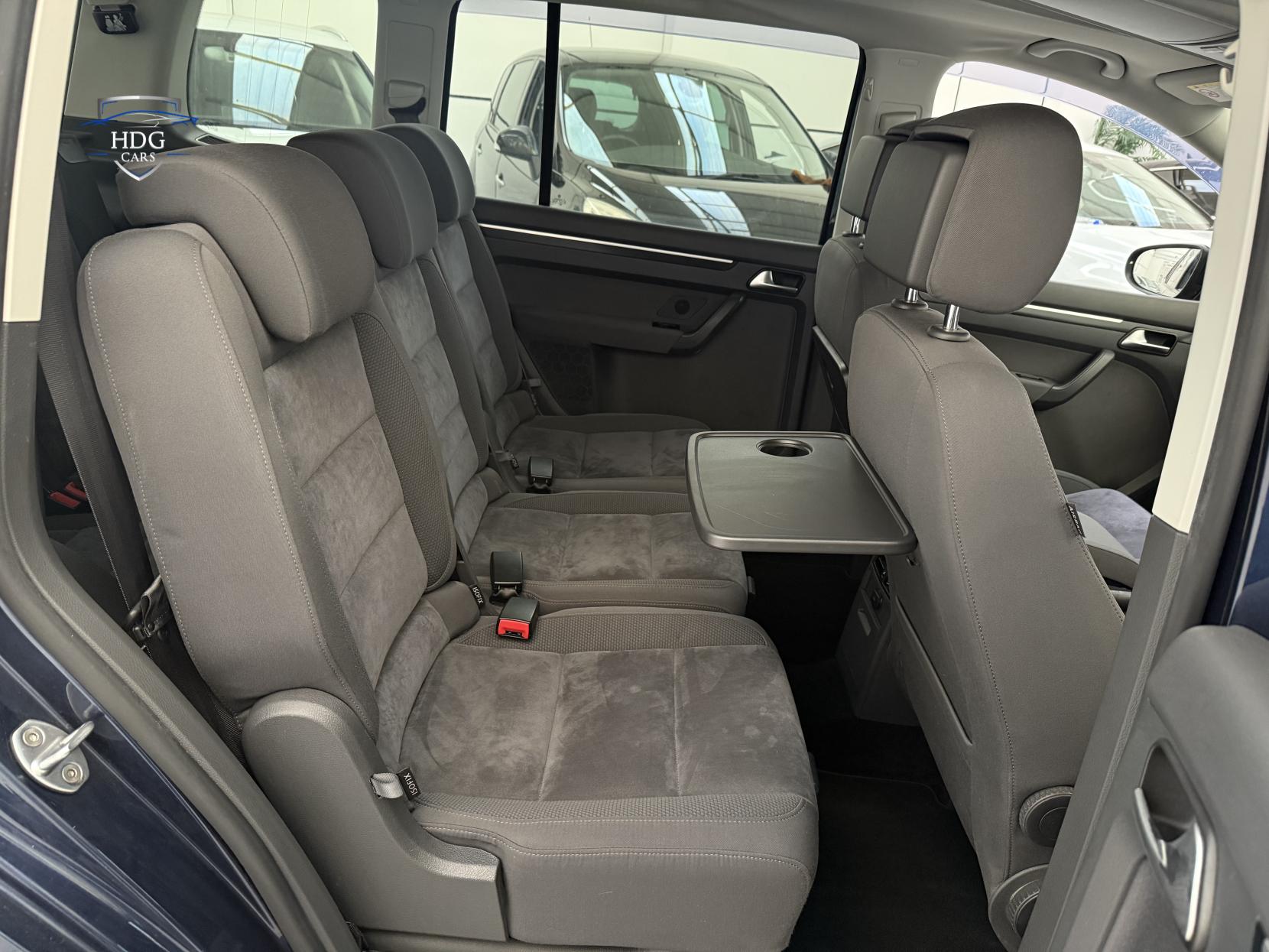 Volkswagen Touran 1.4 TSI SE MPV 5dr Petrol DSG Euro 5 (140 ps)