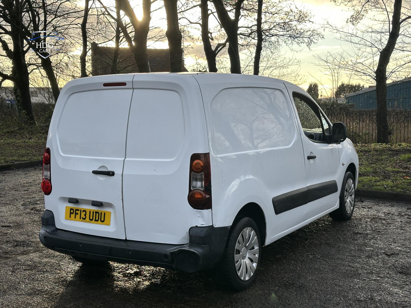 Citroen Berlingo 1.6 HDi 625 Enterprise Panel Van 5dr Diesel Manual L1 (Euro 5) (133 g/km, 75 bhp)