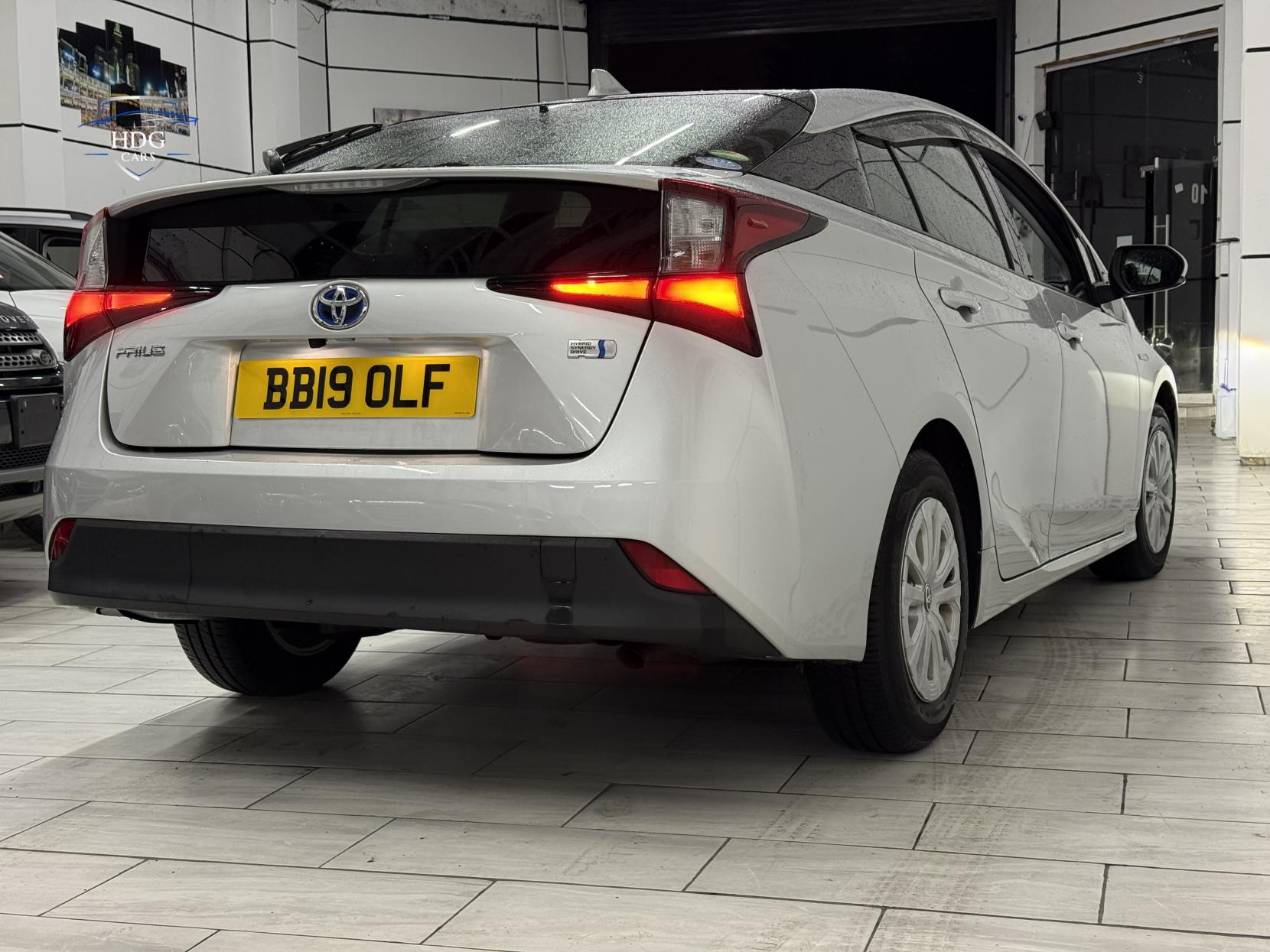 Toyota Prius 1.8 VVT-h Excel Hatchback 5dr Petrol Hybrid CVT Euro 6 (s/s) (15in Alloy) (122 ps)