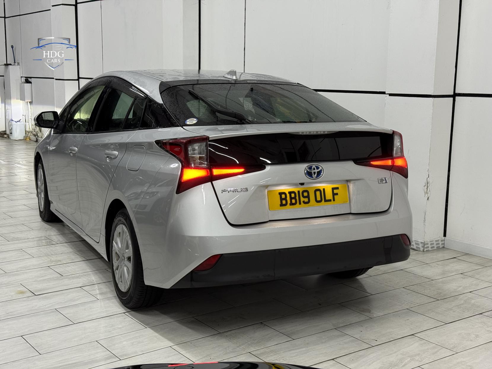 Toyota Prius 1.8 VVT-h Excel Hatchback 5dr Petrol Hybrid CVT Euro 6 (s/s) (15in Alloy) (122 ps)