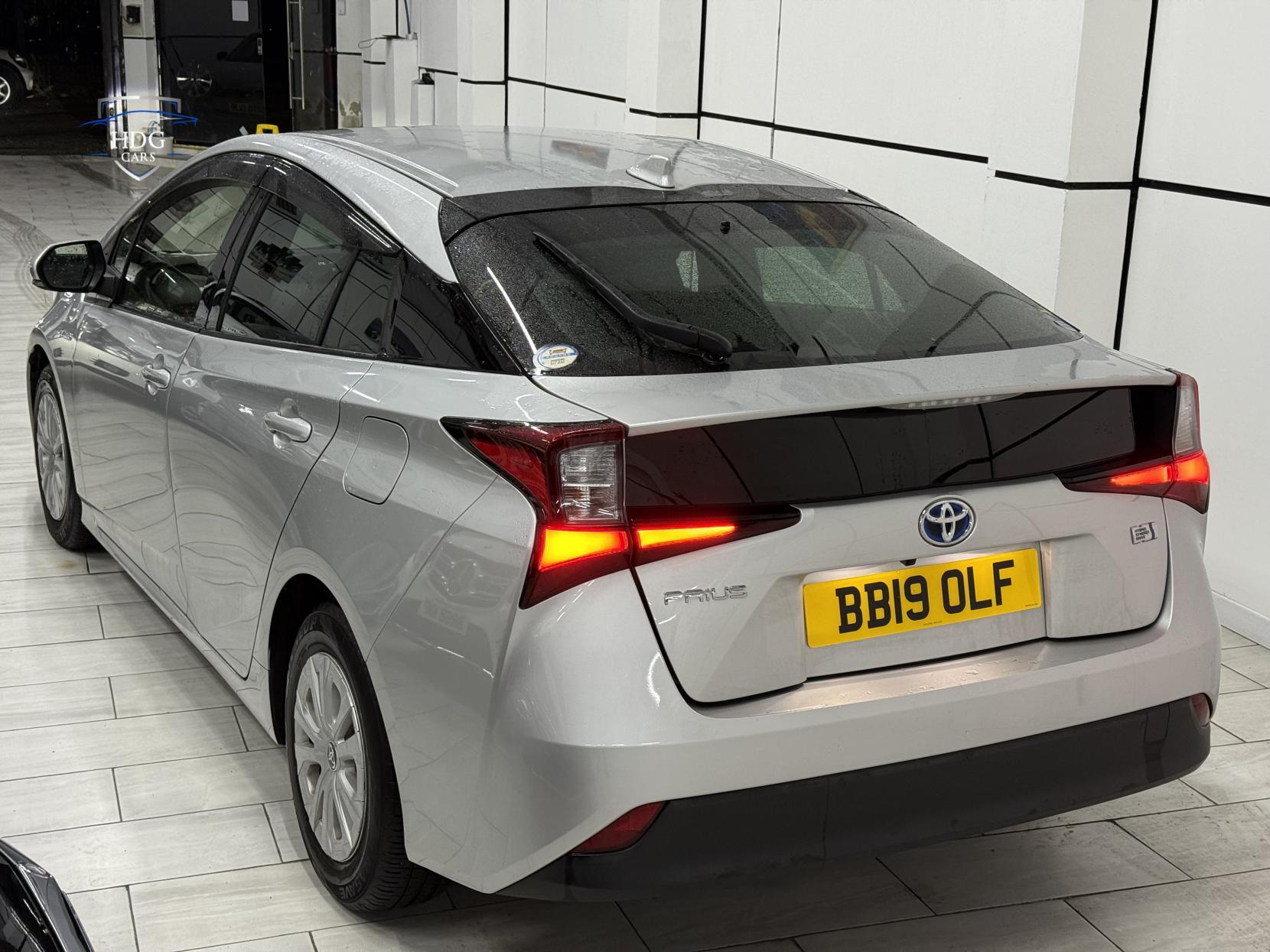 Toyota Prius 1.8 VVT-h Excel Hatchback 5dr Petrol Hybrid CVT Euro 6 (s/s) (15in Alloy) (122 ps)